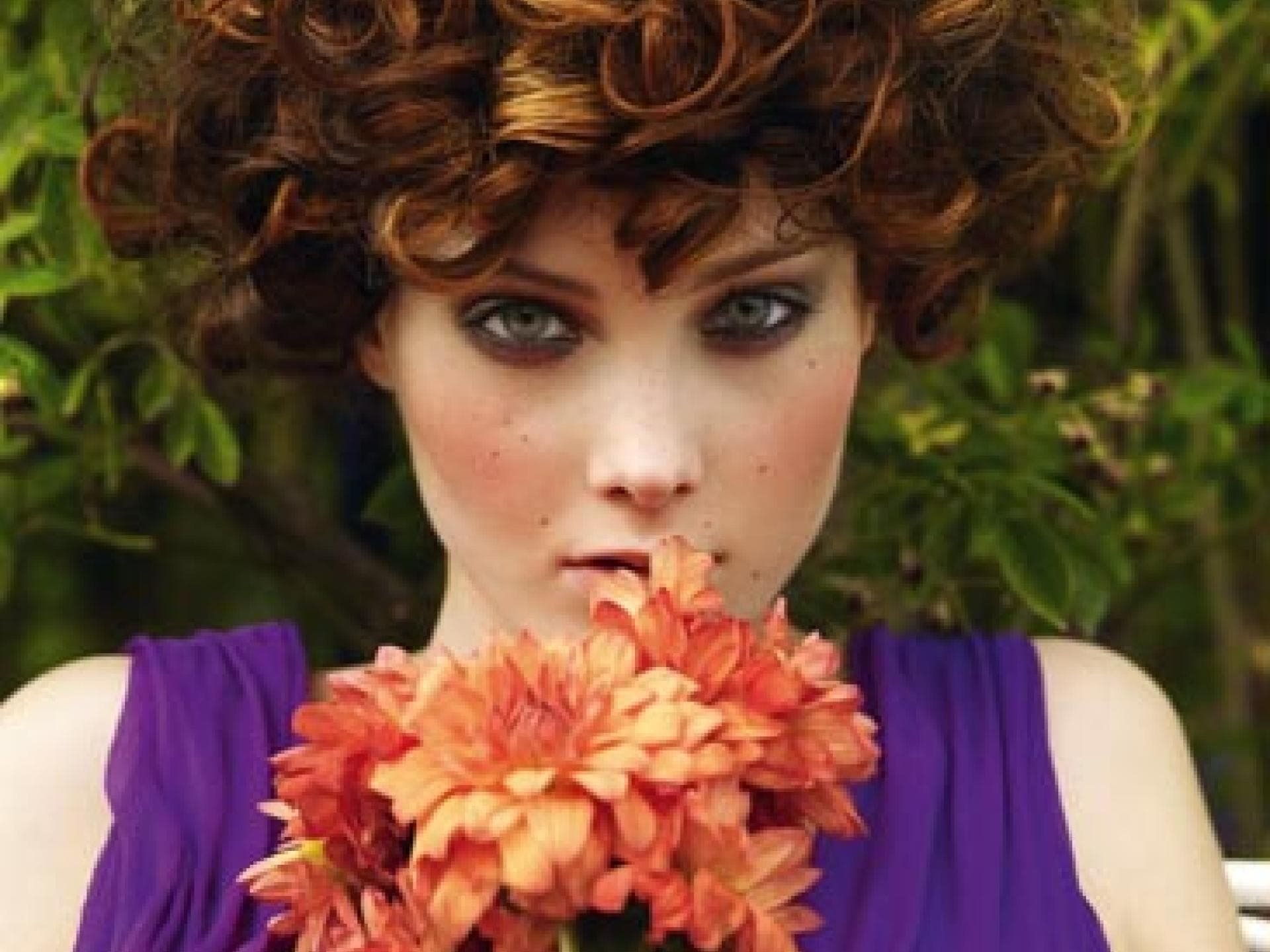 Leuchtender Lockenkopf Leuchtender Lockenkopf