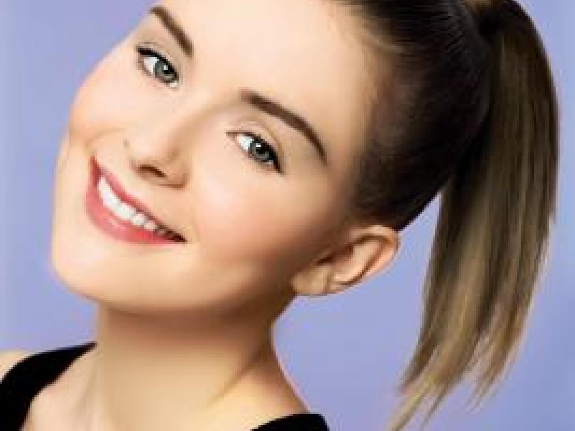 Kompakt-Make-up zum Abdecken