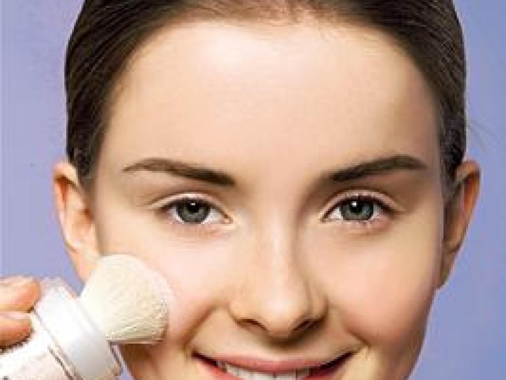 Puder-Make-up zum Kaschieren