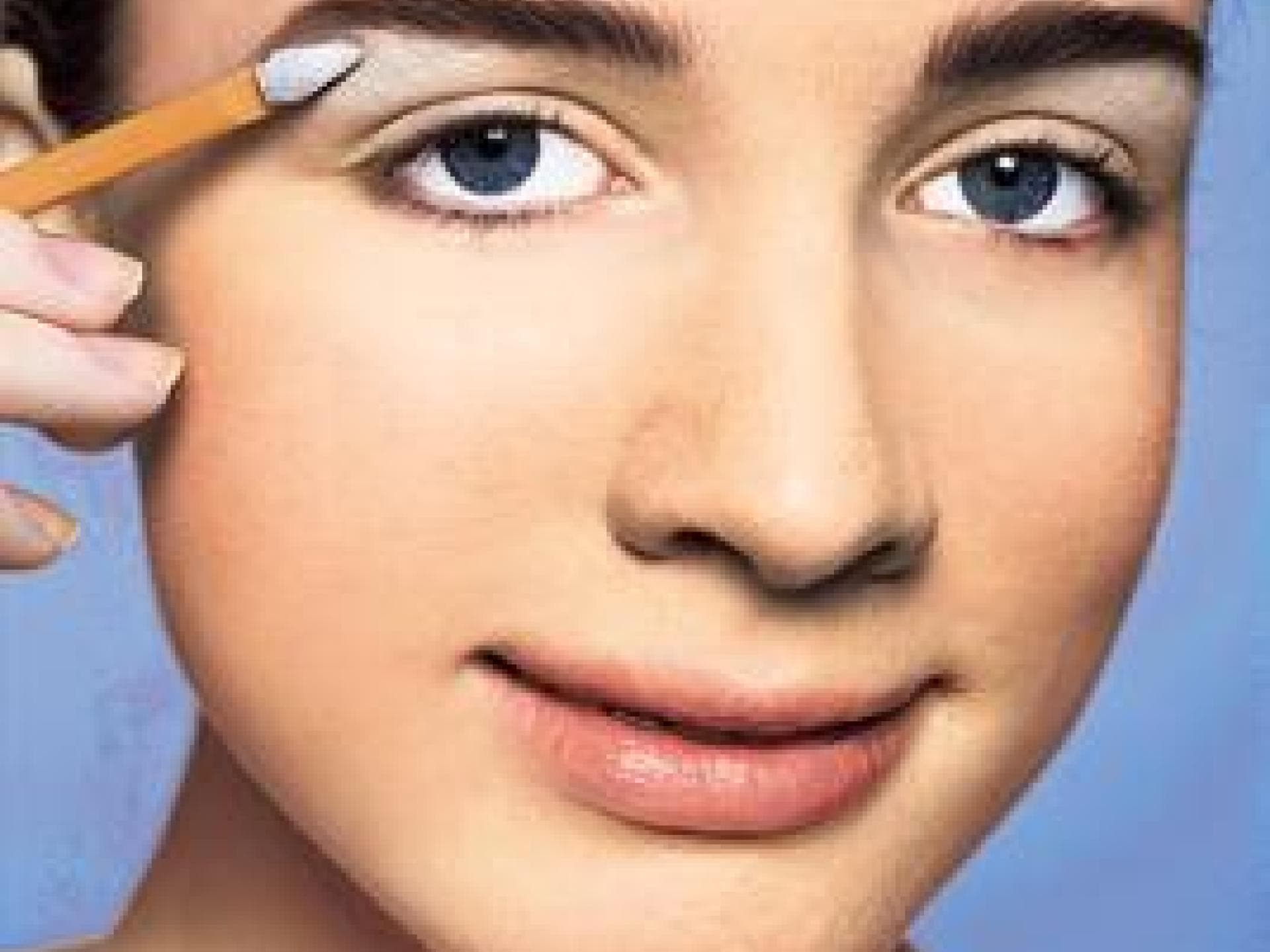 Heller Lidschatten als Highlighter