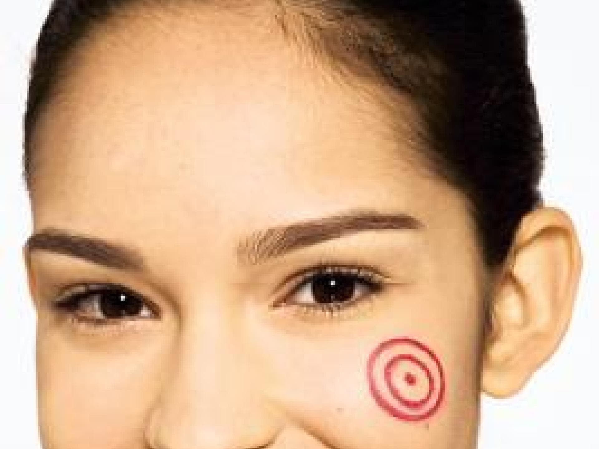 Wie schminke ich Apfelbäckchen?