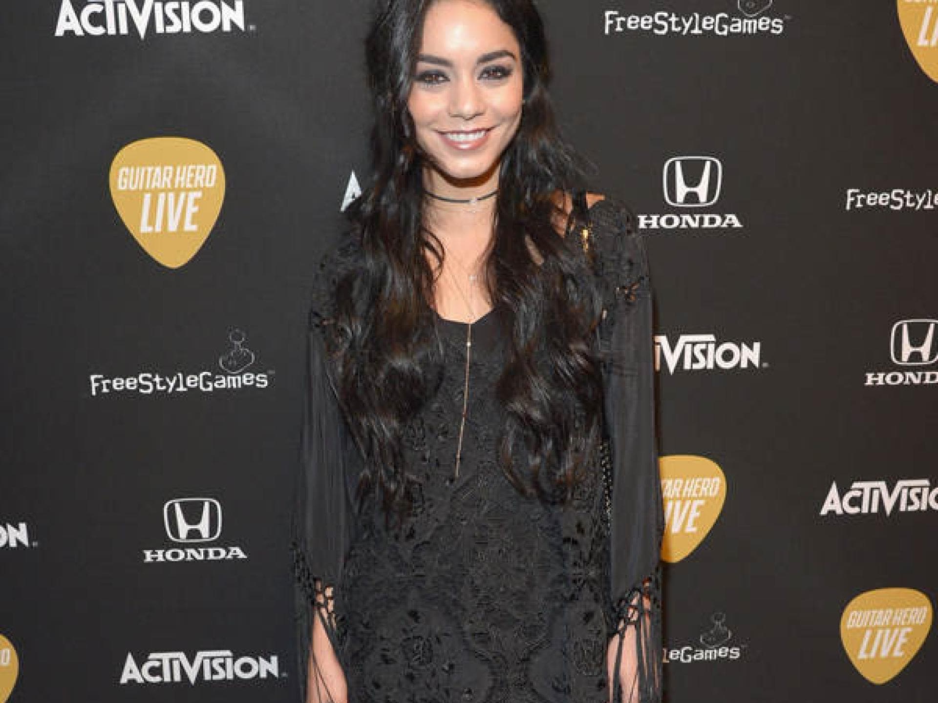 Vanessa Hudgens: Hippie Outfit