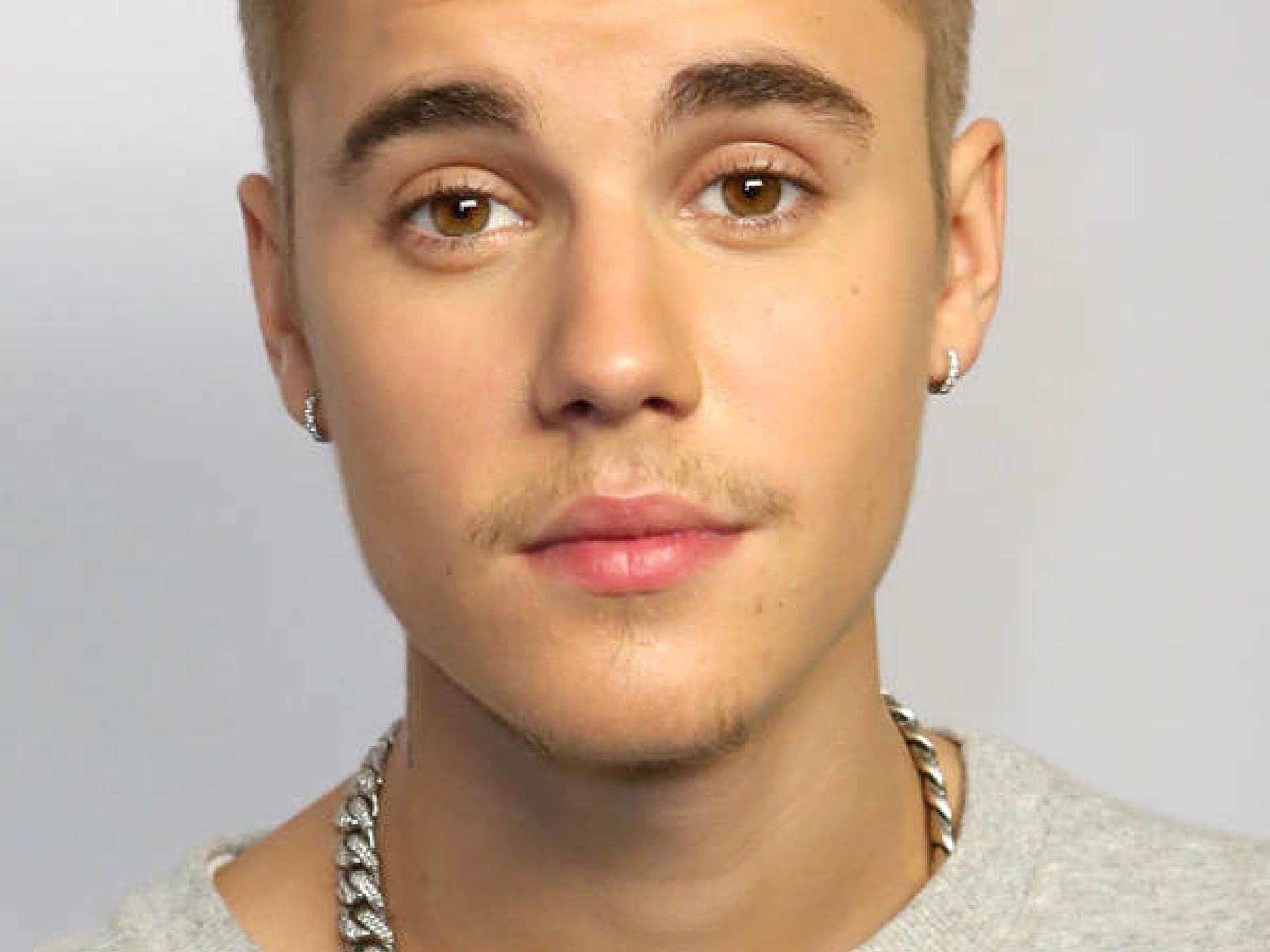 Justin Bieber mit Undercut - Juli 2014 Justin Bieber mit Undercut - Juli 2014