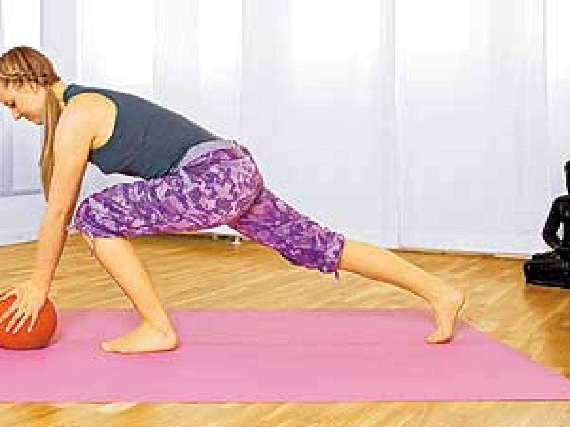 Bauchmuskeln stärken mit Ball Bauchmuskeln stärken mit Ball