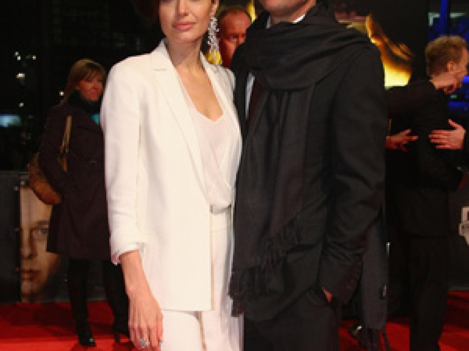 Angelina Jolie ganz in Weiß Angelina Jolie ganz in Weiß