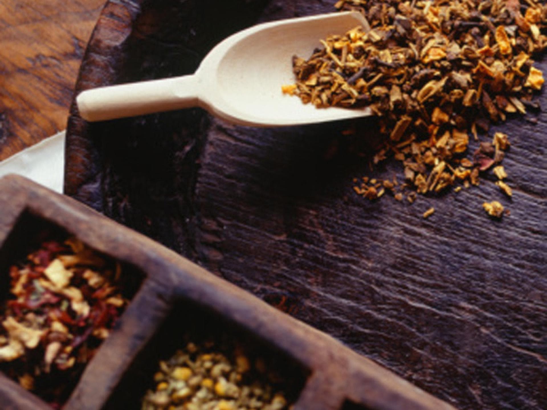 Tee-Spülung für die Haare