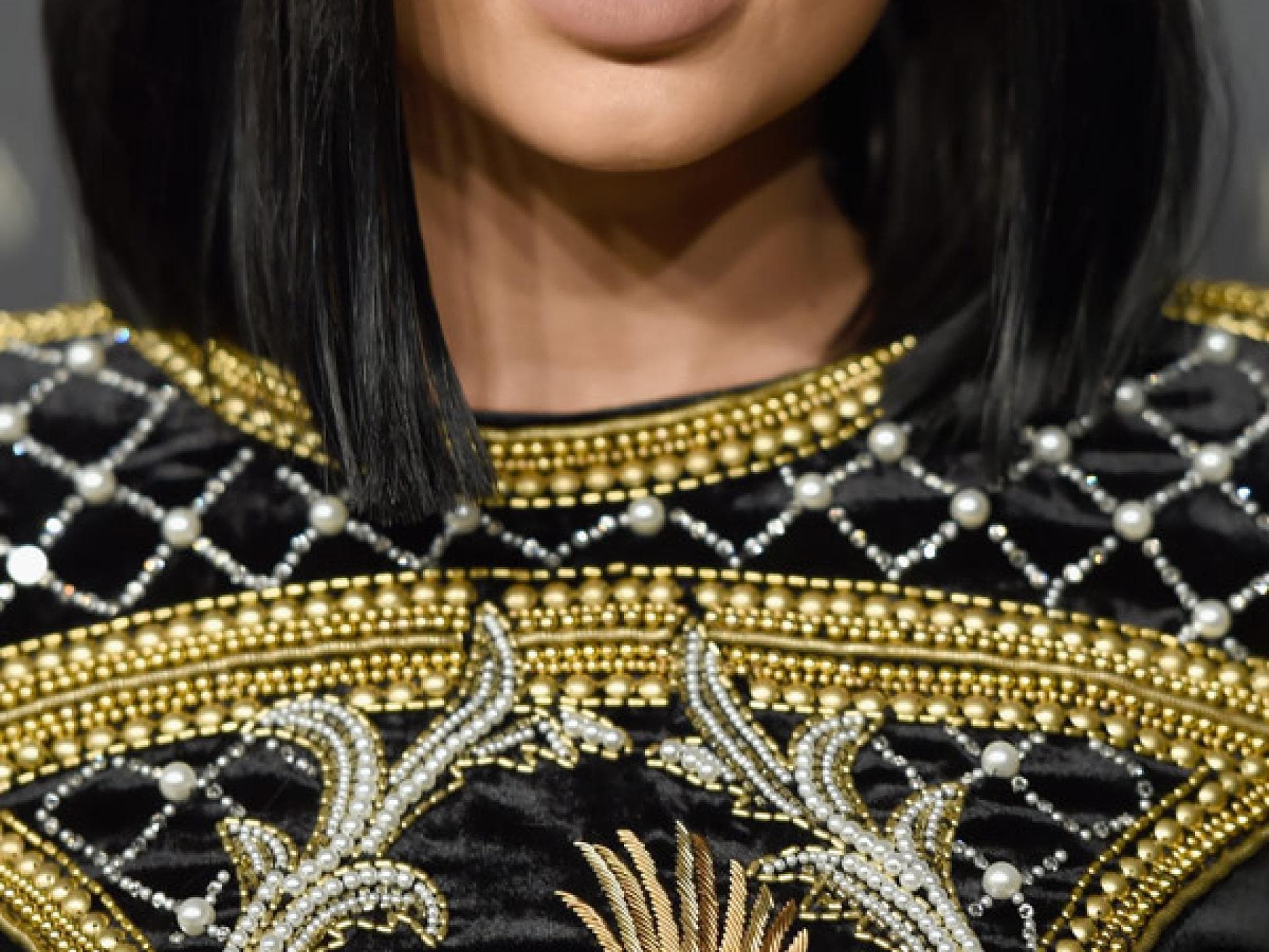 Kylie Jenner mit schwarzen Haaren