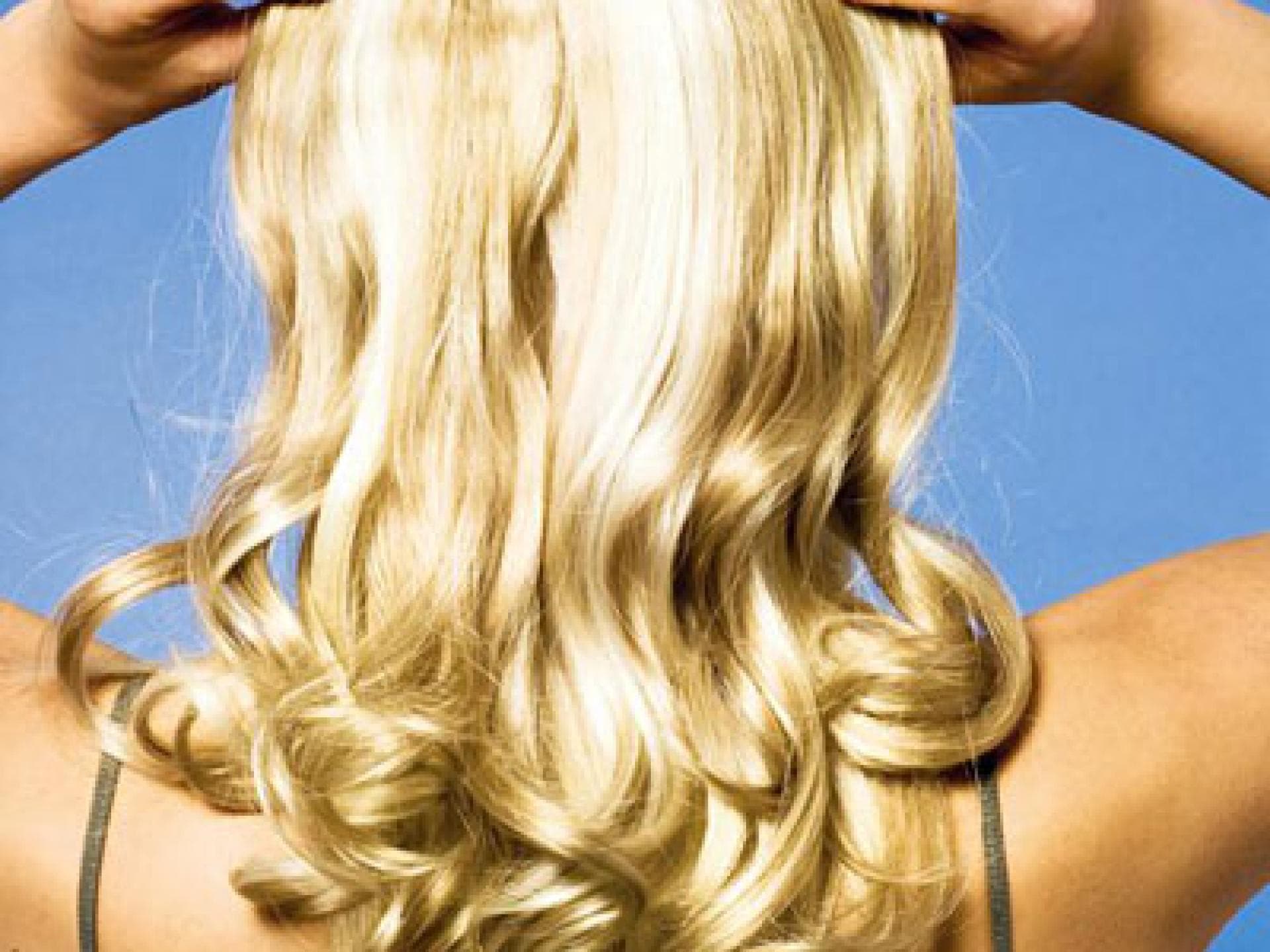 Extensions: Haarteil fixieren