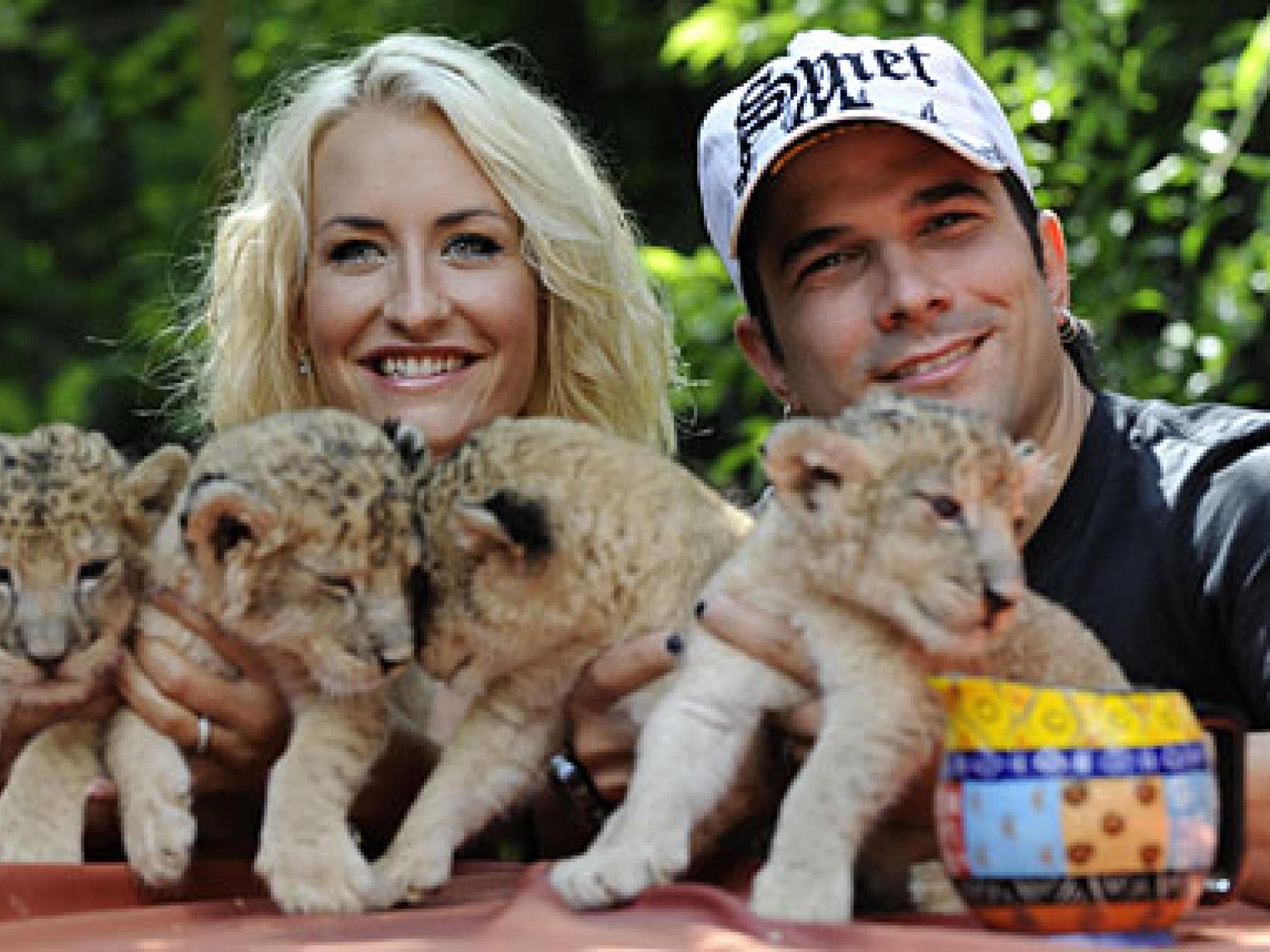 Sarah & Marc mit den kleinen Wilden