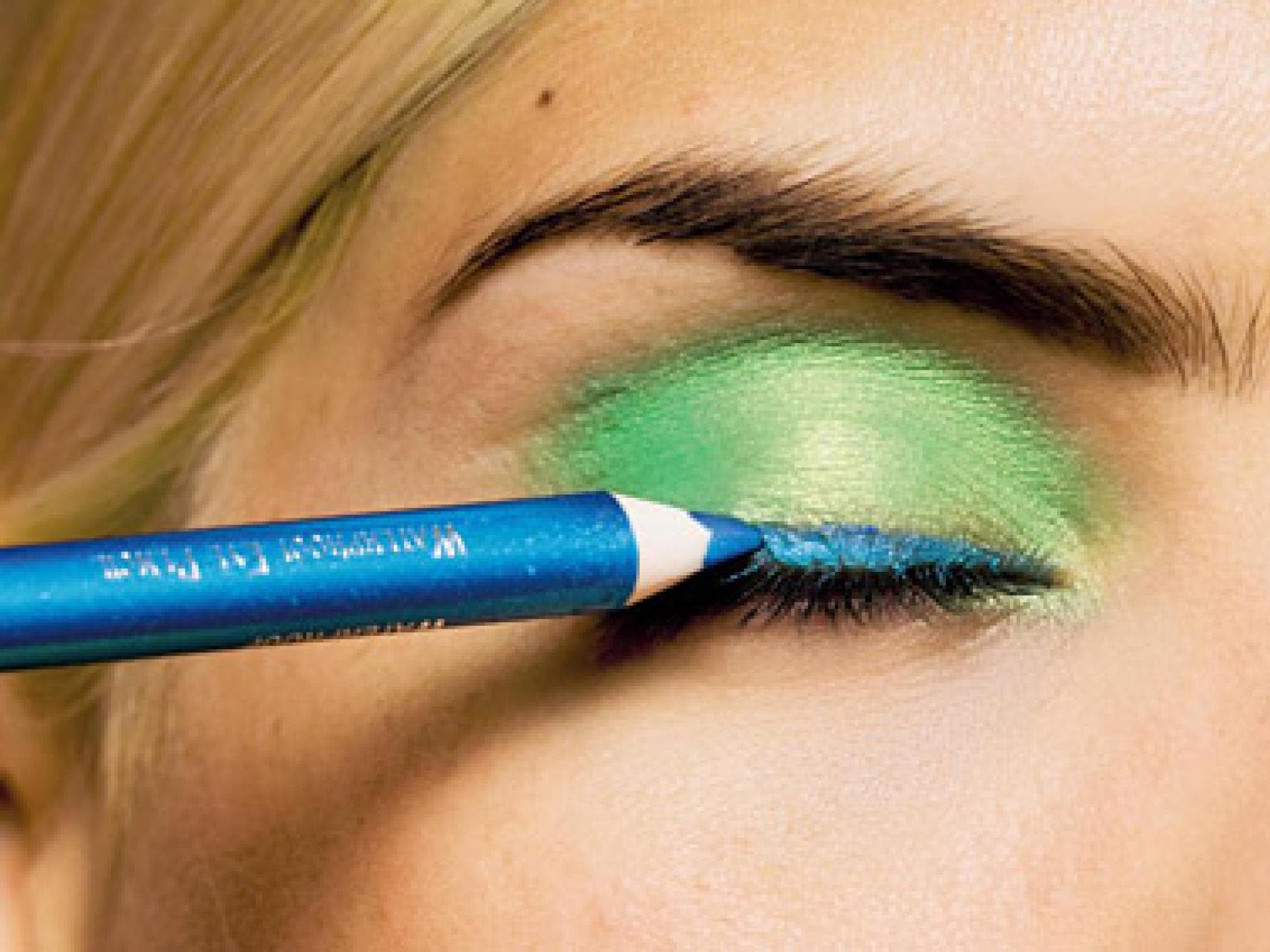 Türkisfarbener Kajal