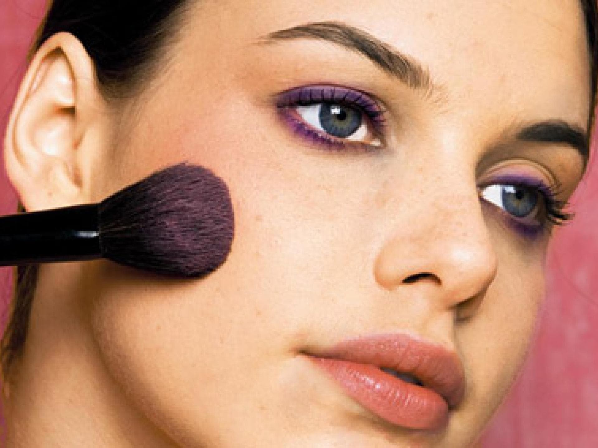 Himbeerfarbener Gloss & Rouge Himbeerfarbener Gloss & Rouge