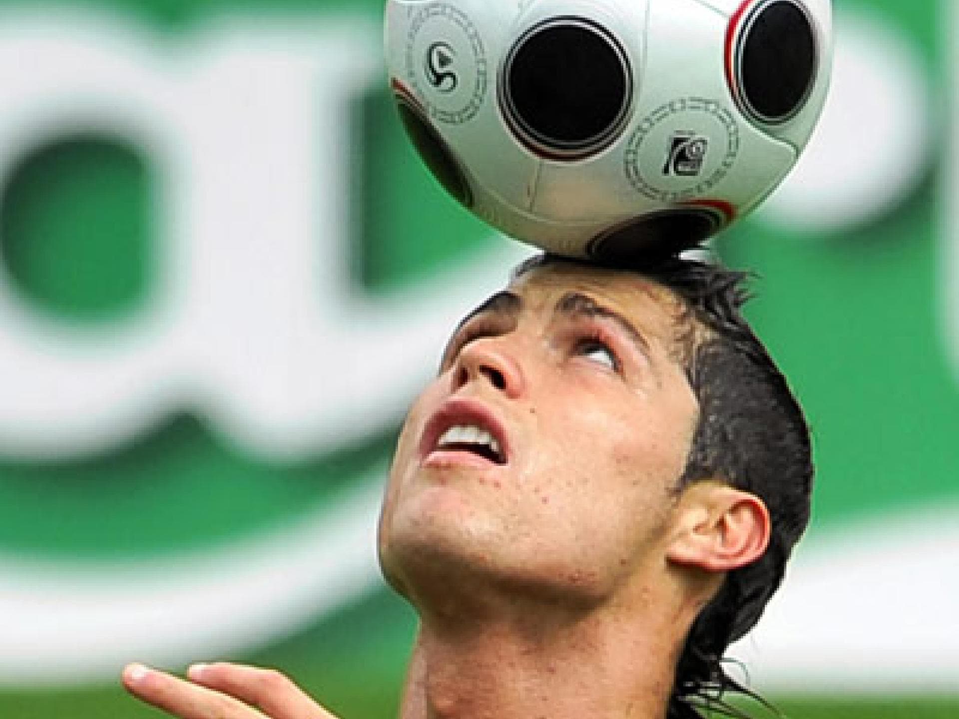 Christiano Ronaldos & David Beckham