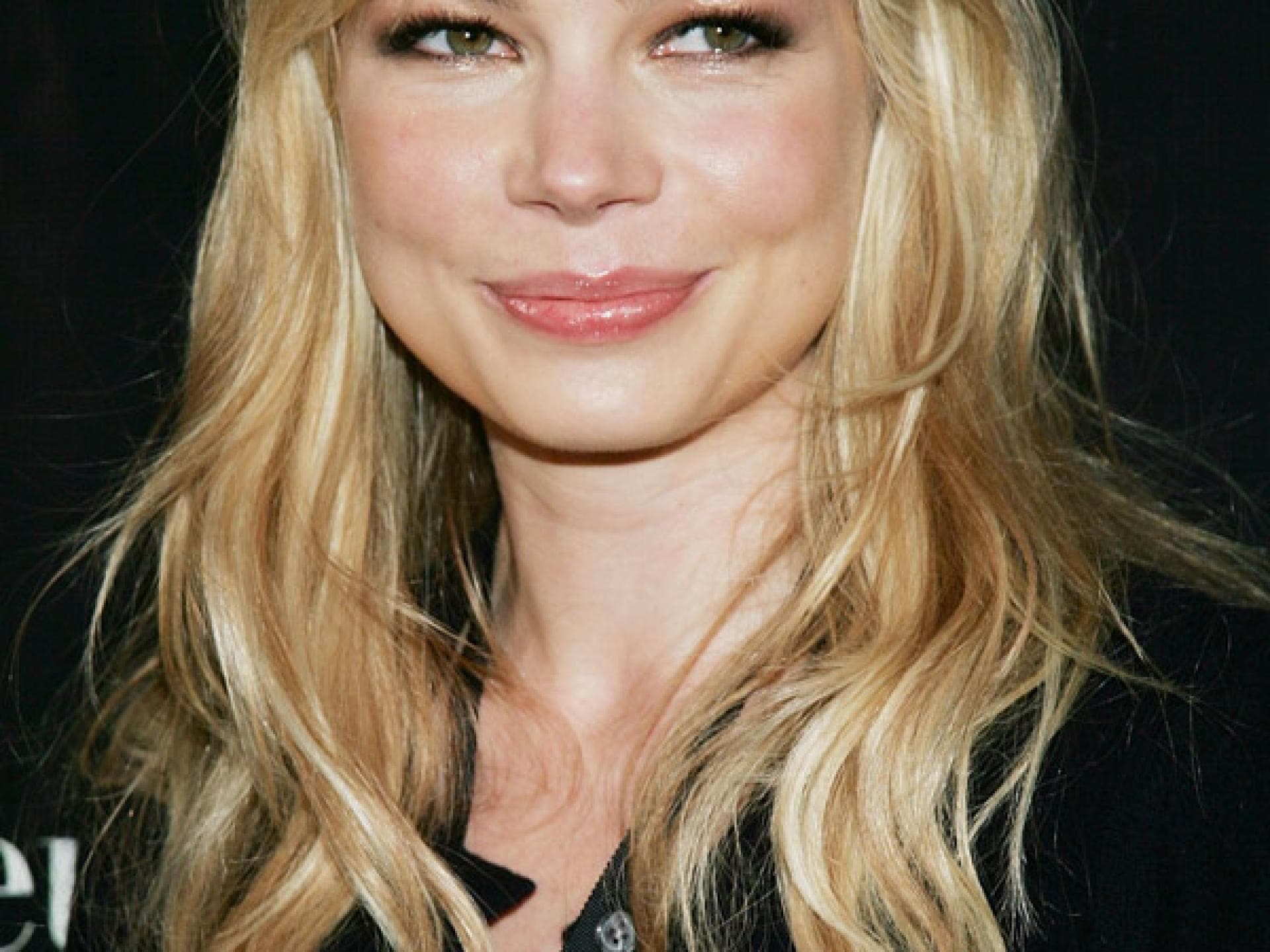 Michelle Williams mit langen Haaren