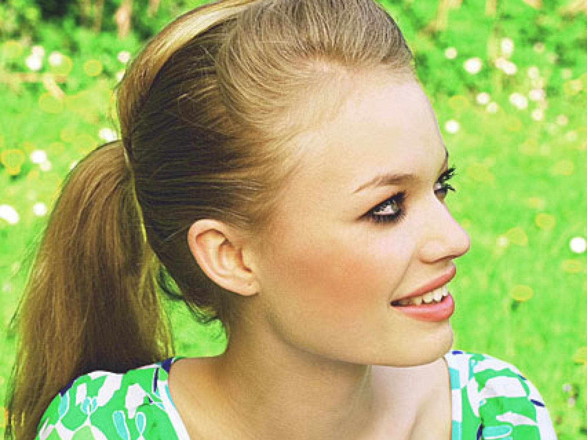 Pferdeschwanz und sexy Tolle