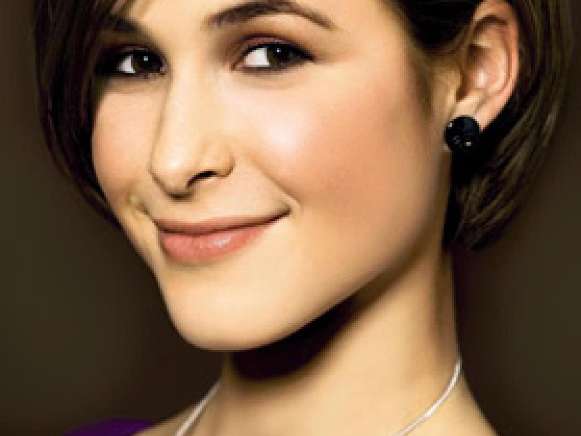 Durchgestufte Kurzhaarfrisur