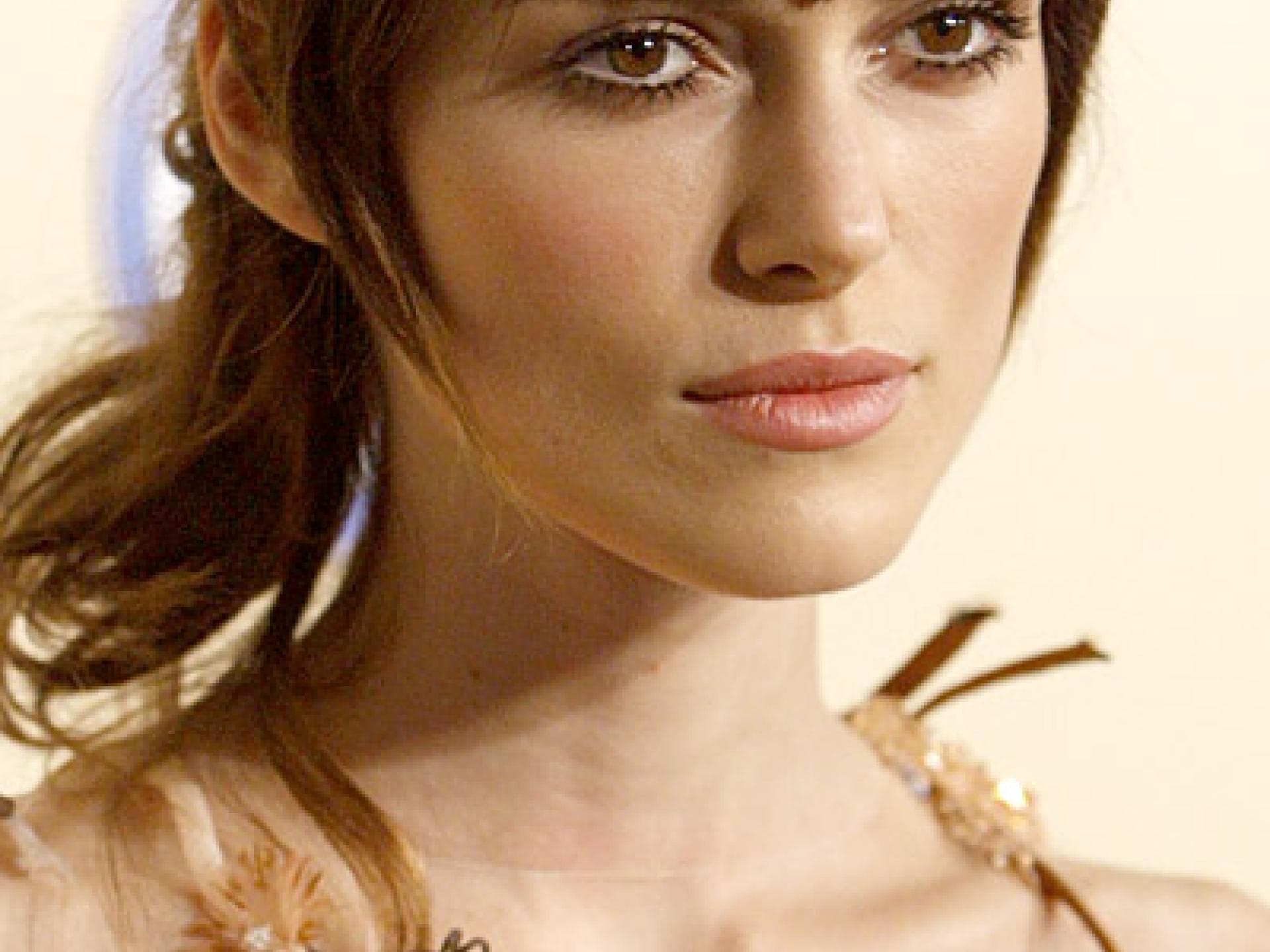 Keira Knightley mit Pony Keira Knightley mit Pony