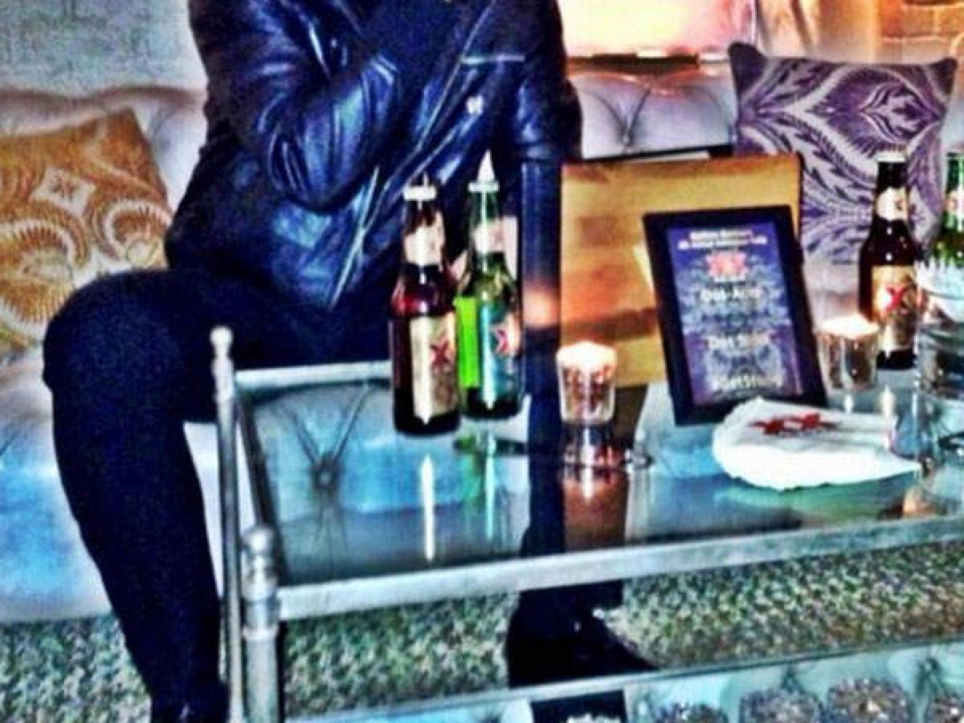 Matthew Morrison als Andy Warhol