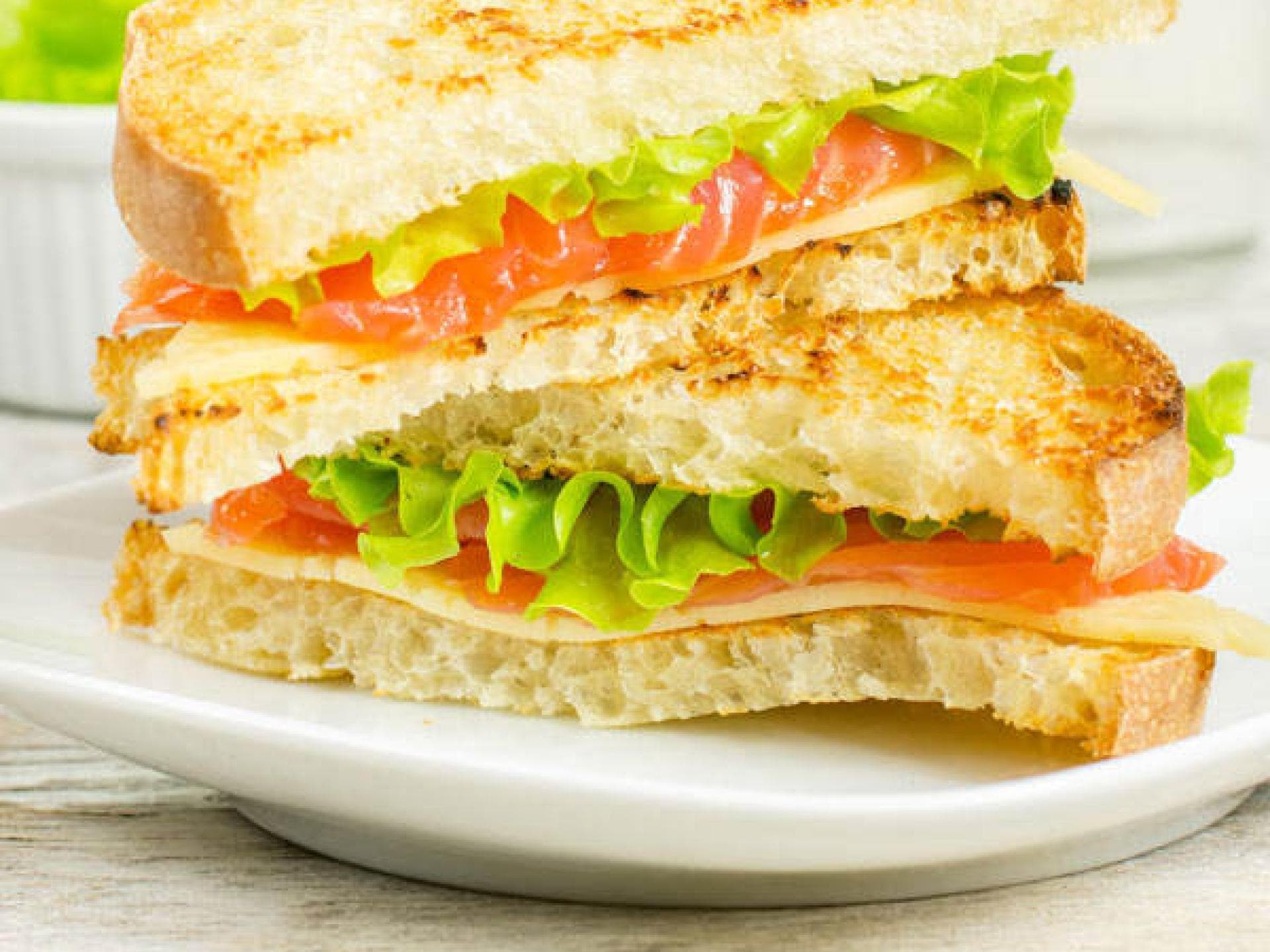 Toast: Lachs und Käse