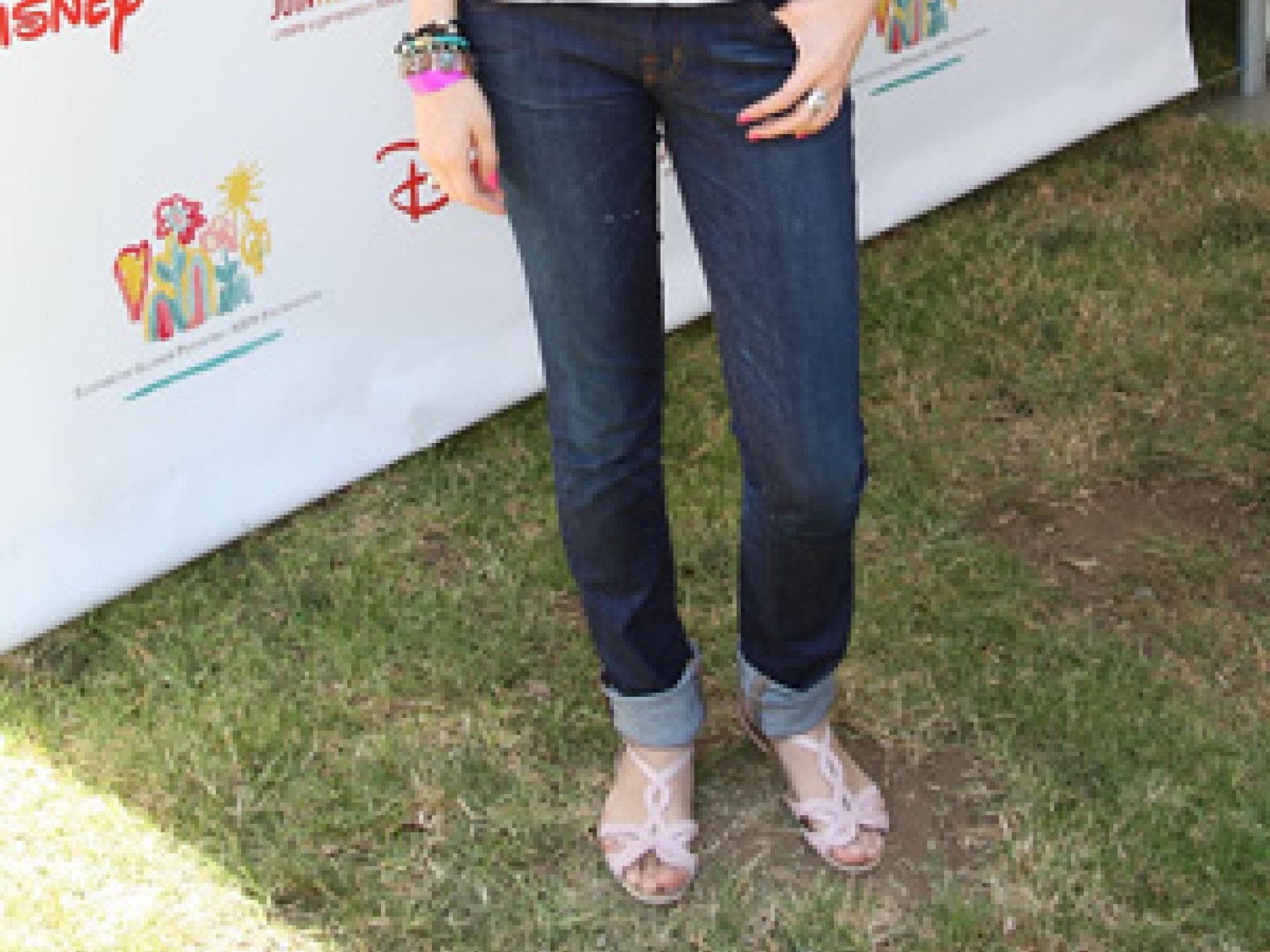 Selena Gomez in Jeans & Top