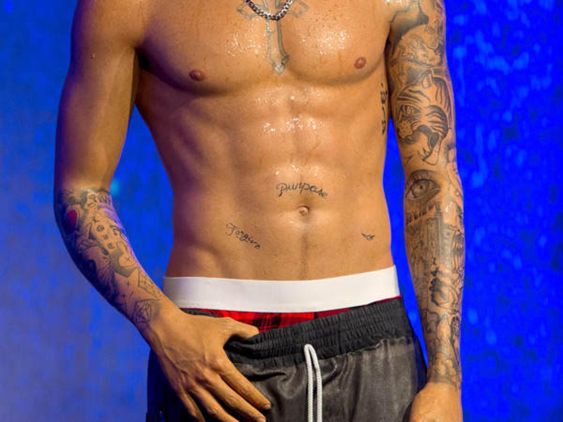 Justin Bieber: "Oben ohne" in London Justin Bieber: "Oben ohne" in London