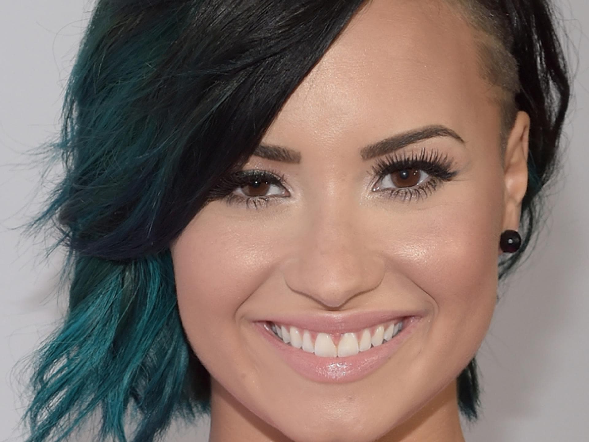 Pony-Frisuren machen schlank Pony-Frisuren machen schlank