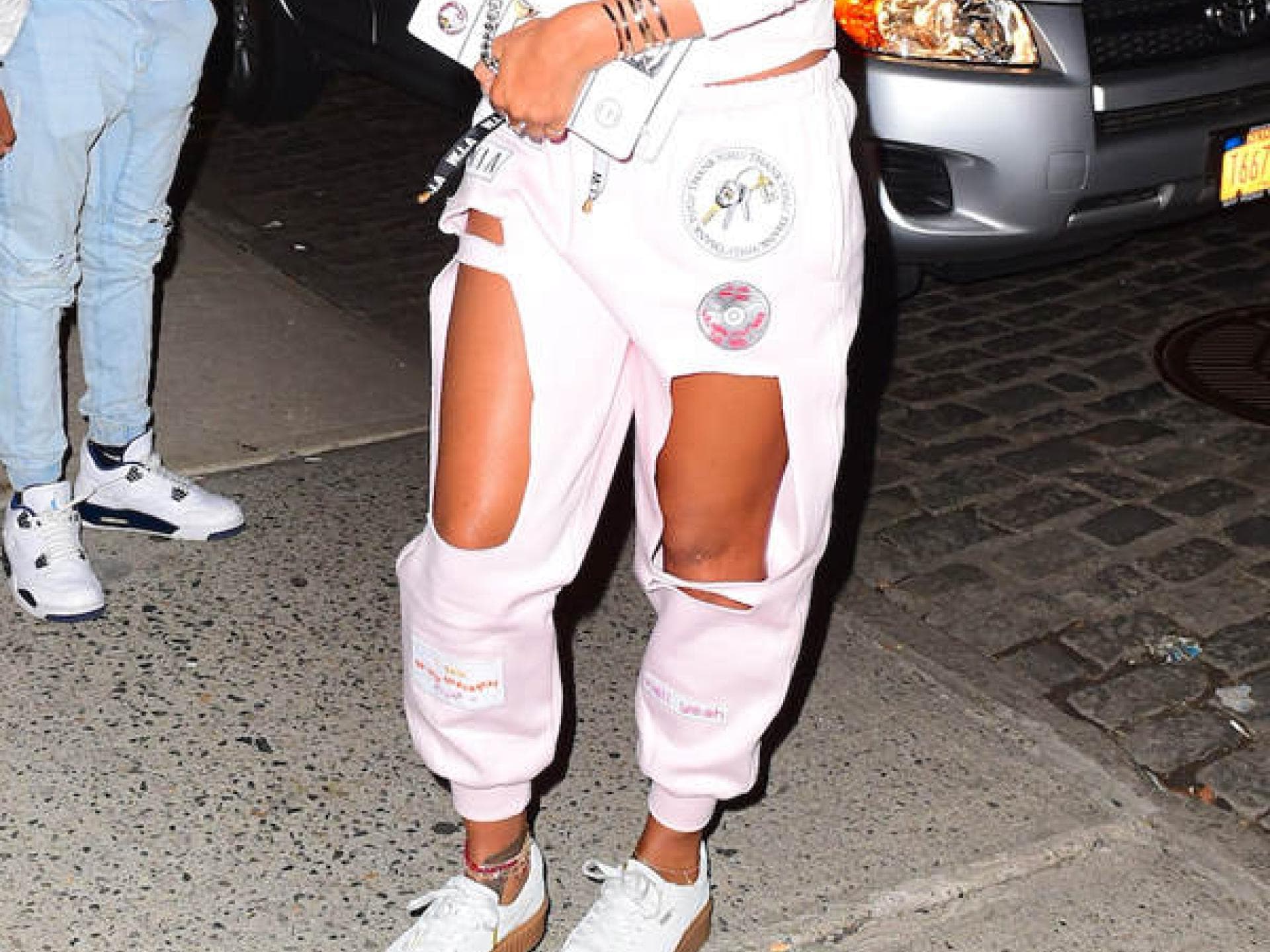 Rihanna: Cutout-Jogginghose