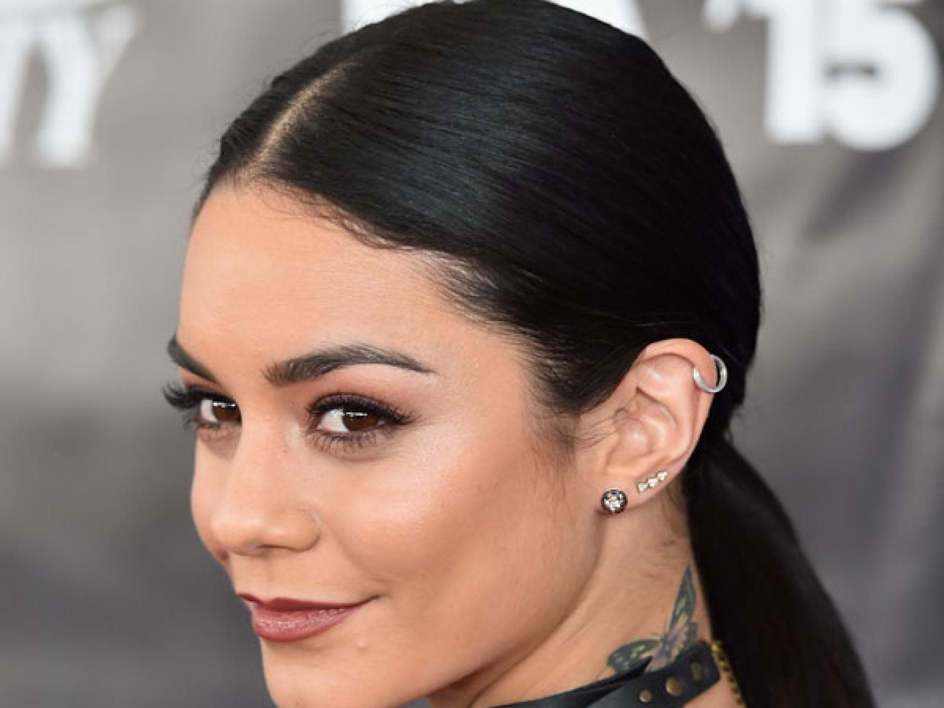 Pferdeschwanz für nicht gewaschene Haare Pferdeschwanz für nicht gewaschene Haare