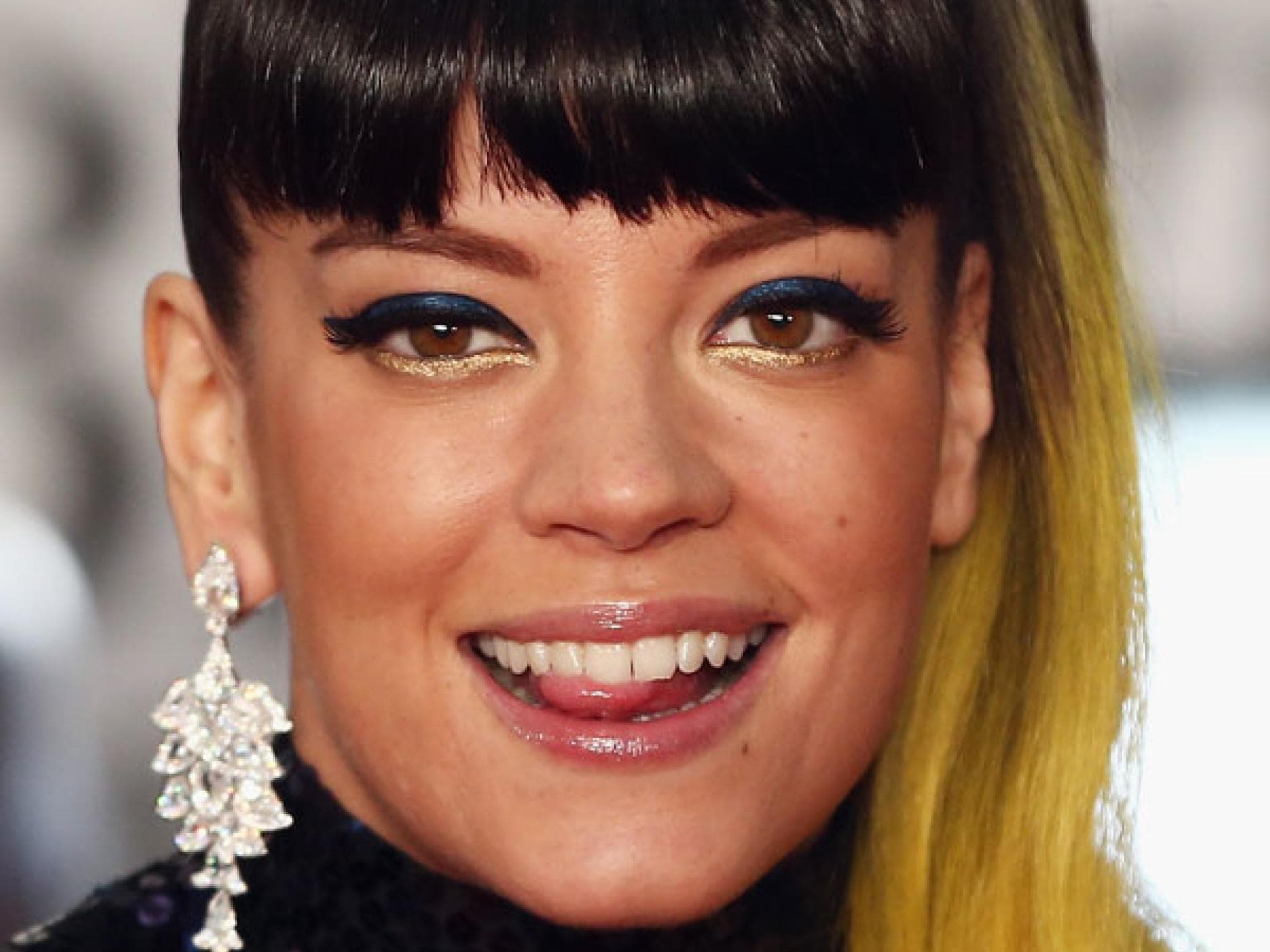 Lily Allen mit Color Block Hair Lily Allen mit Color Block Hair