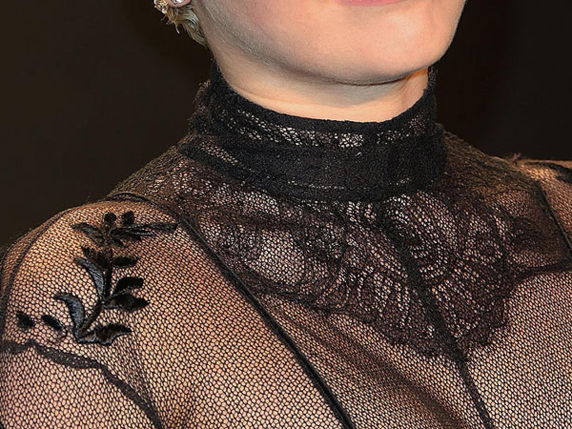 Miley Cyrus mit Schwalbenschwanz-Lidstrich