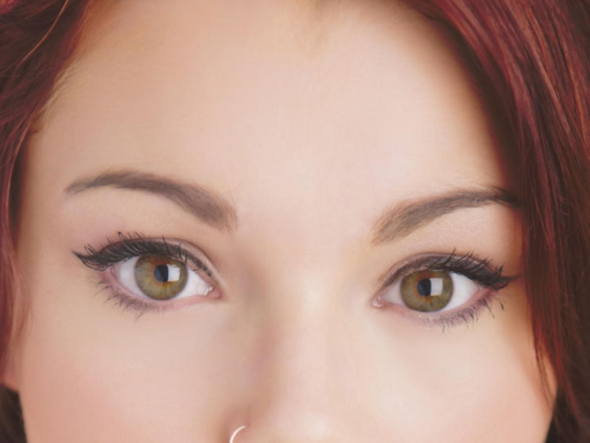 Loch bleibt nach Piercing Loch bleibt nach Piercing