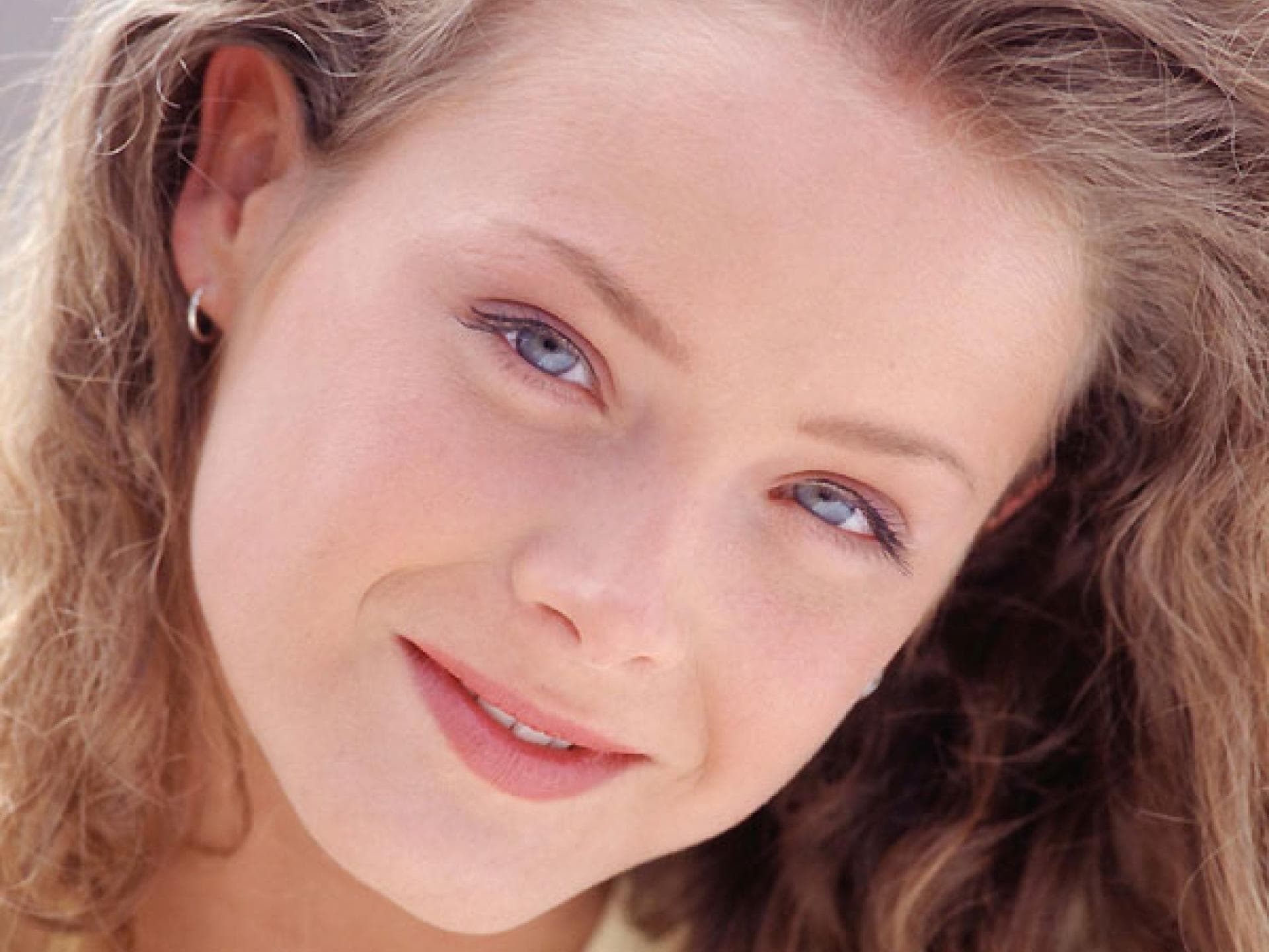 Naturlocken in den Griff bekommen Naturlocken in den Griff bekommen