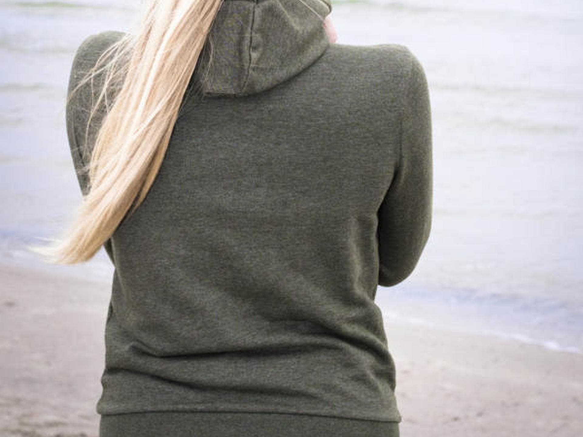 Du sollst deine Haare zusammen binden Du sollst deine Haare zusammen binden