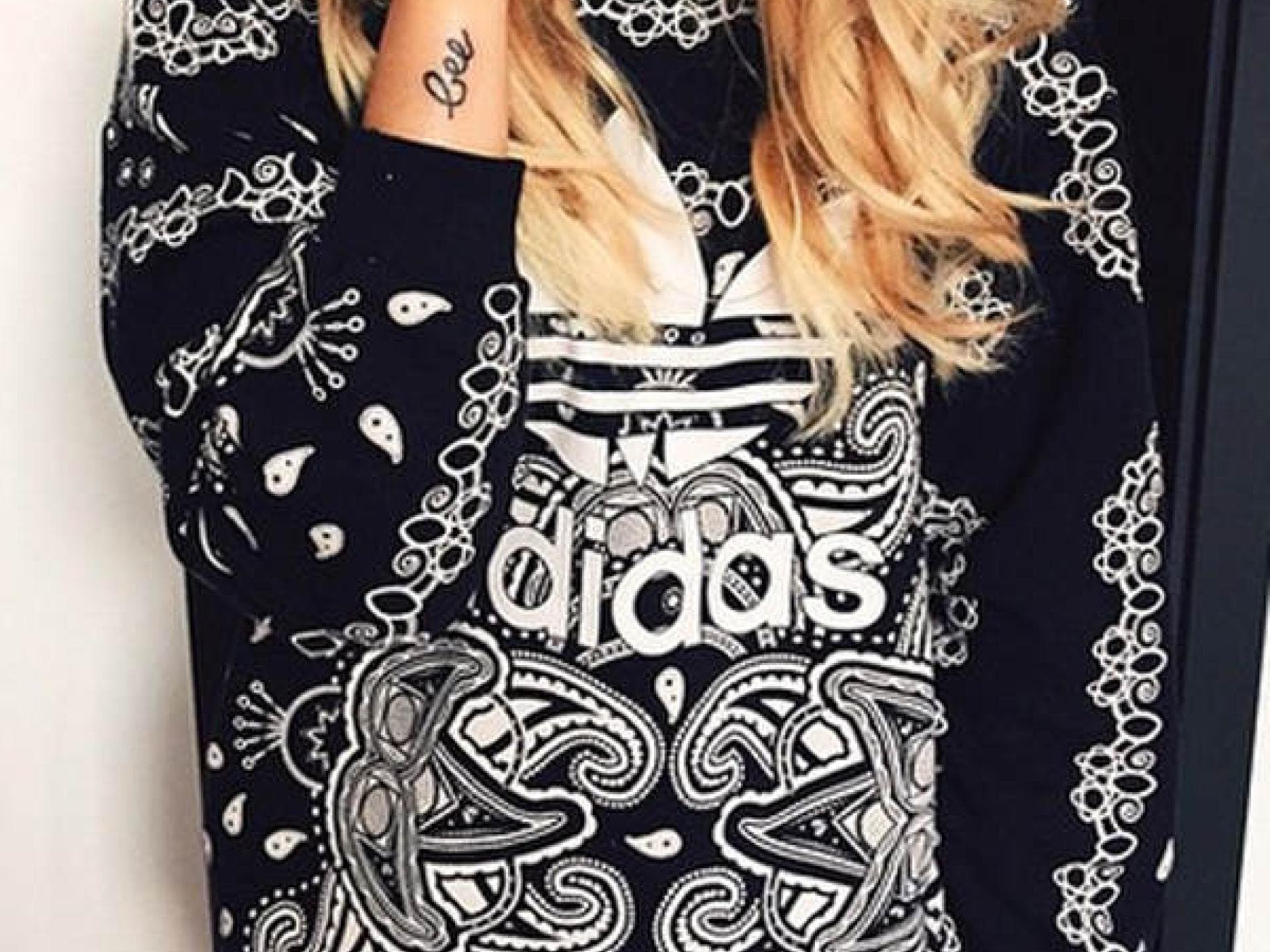 Dagi Bee: Tattoo