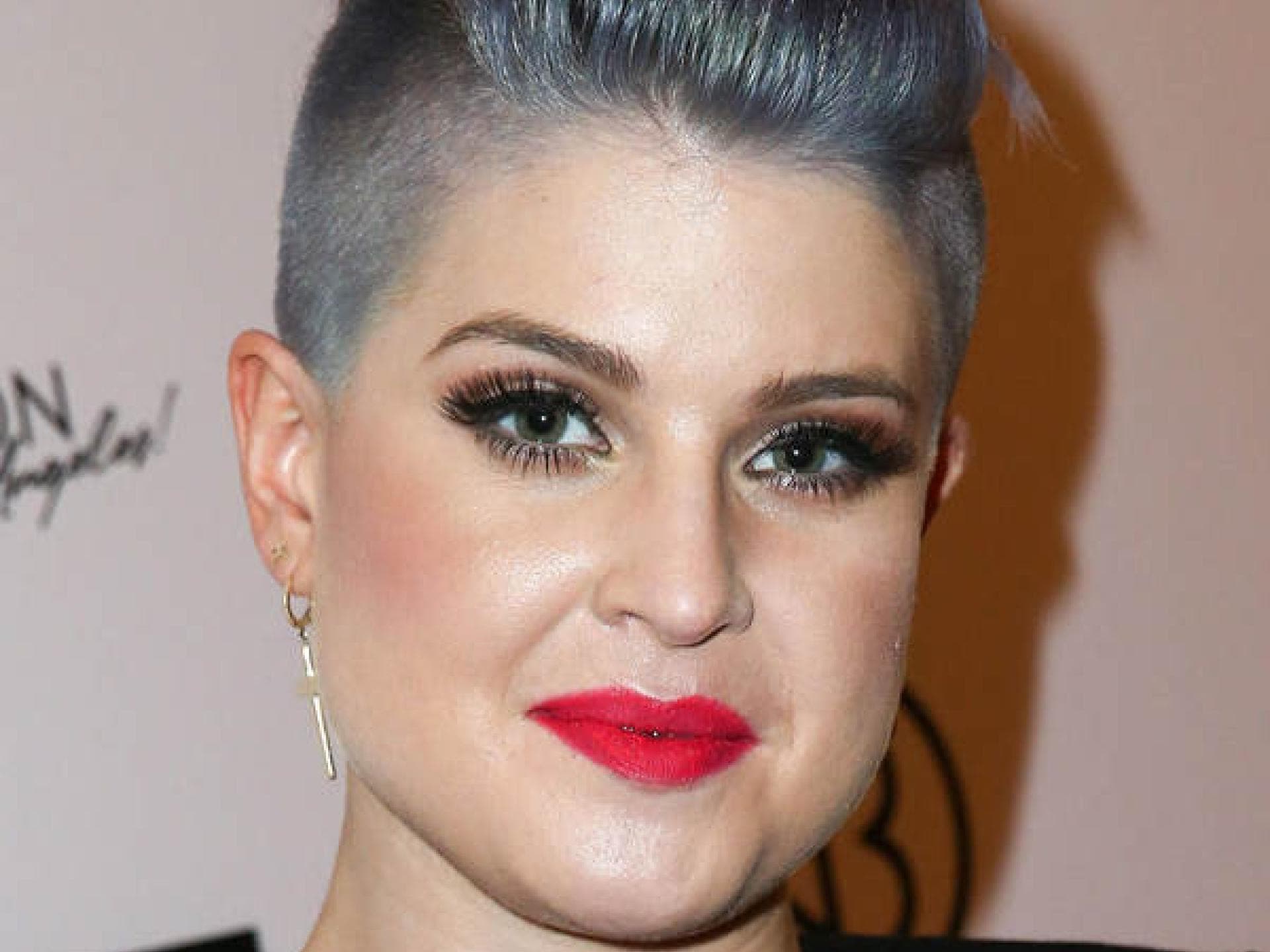 Kelly Osbourne: graue Haare