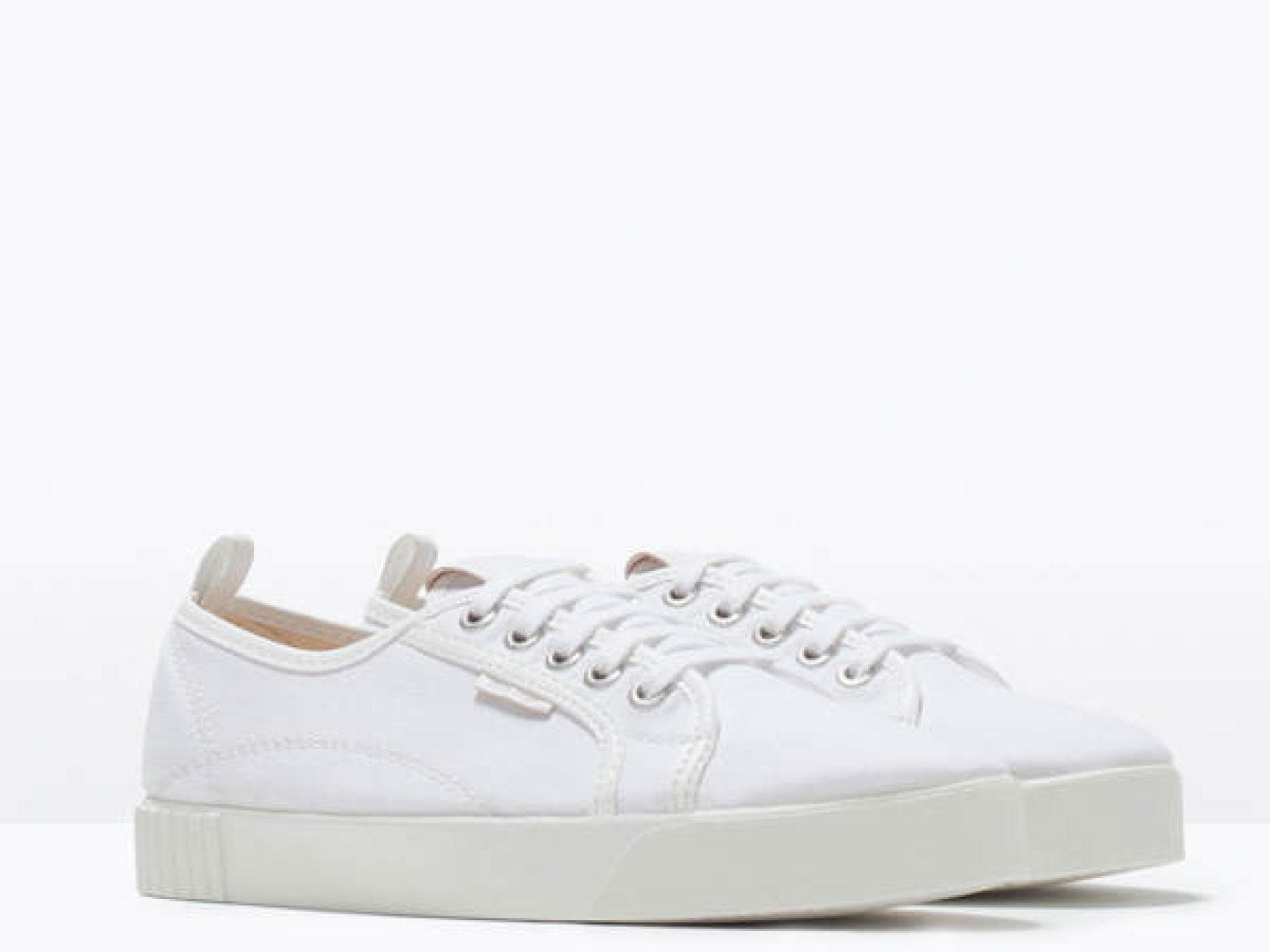 Weiße Sommerschuhe von Zara