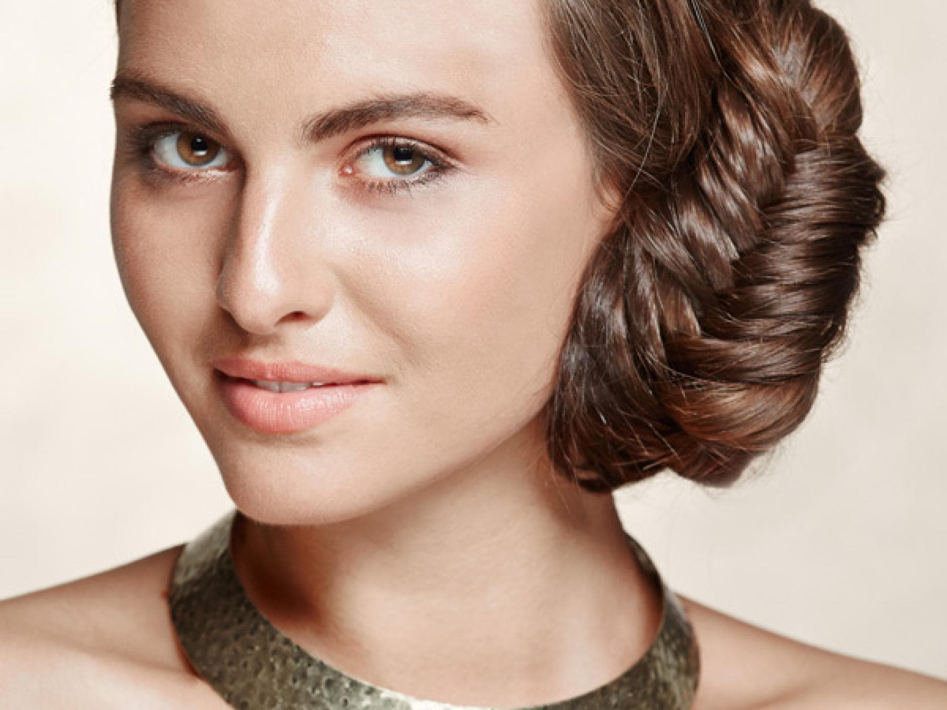 Seitlicher Flechtchignon