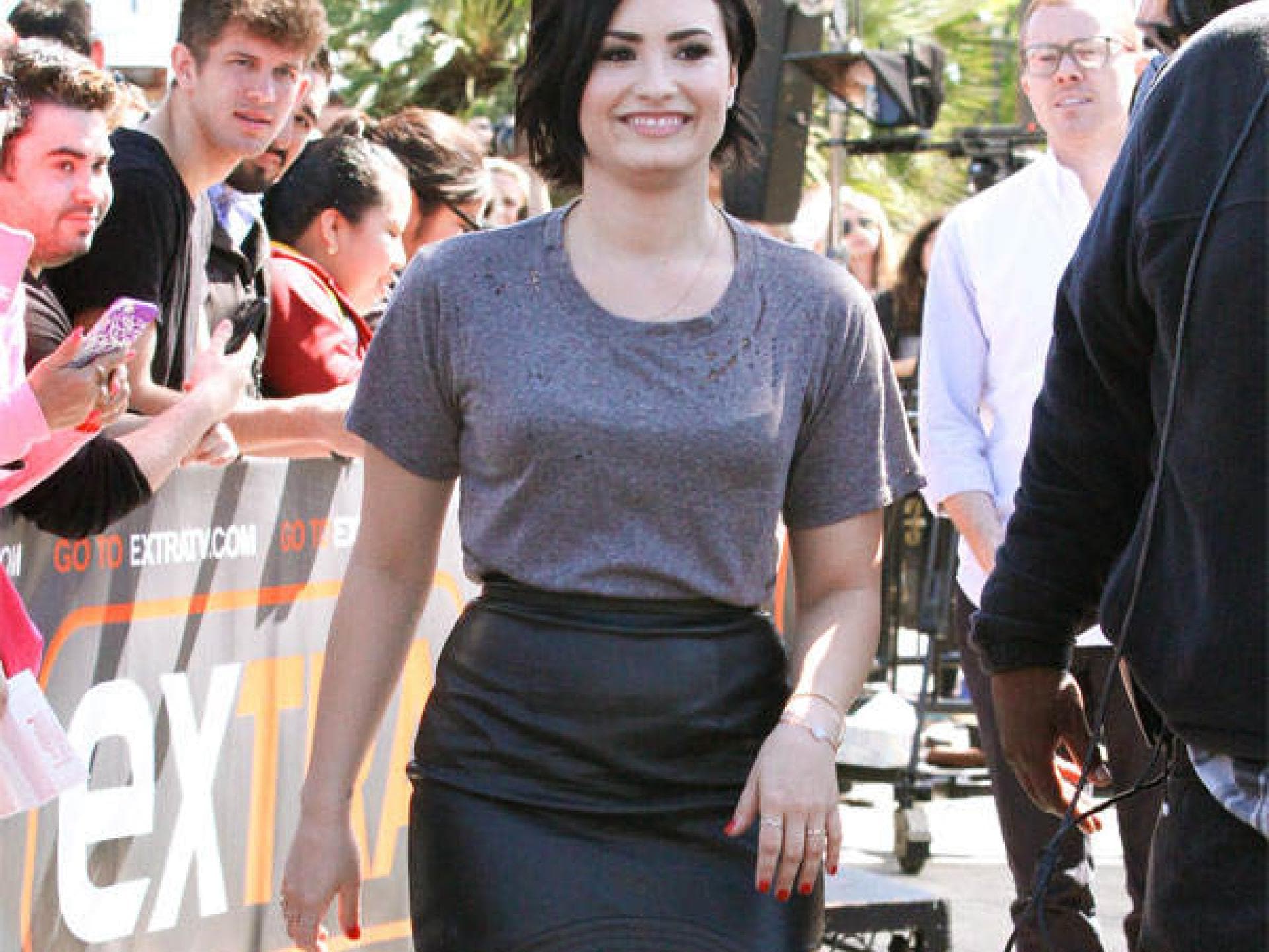 Demi Lovato: Lederrock nachkaufen