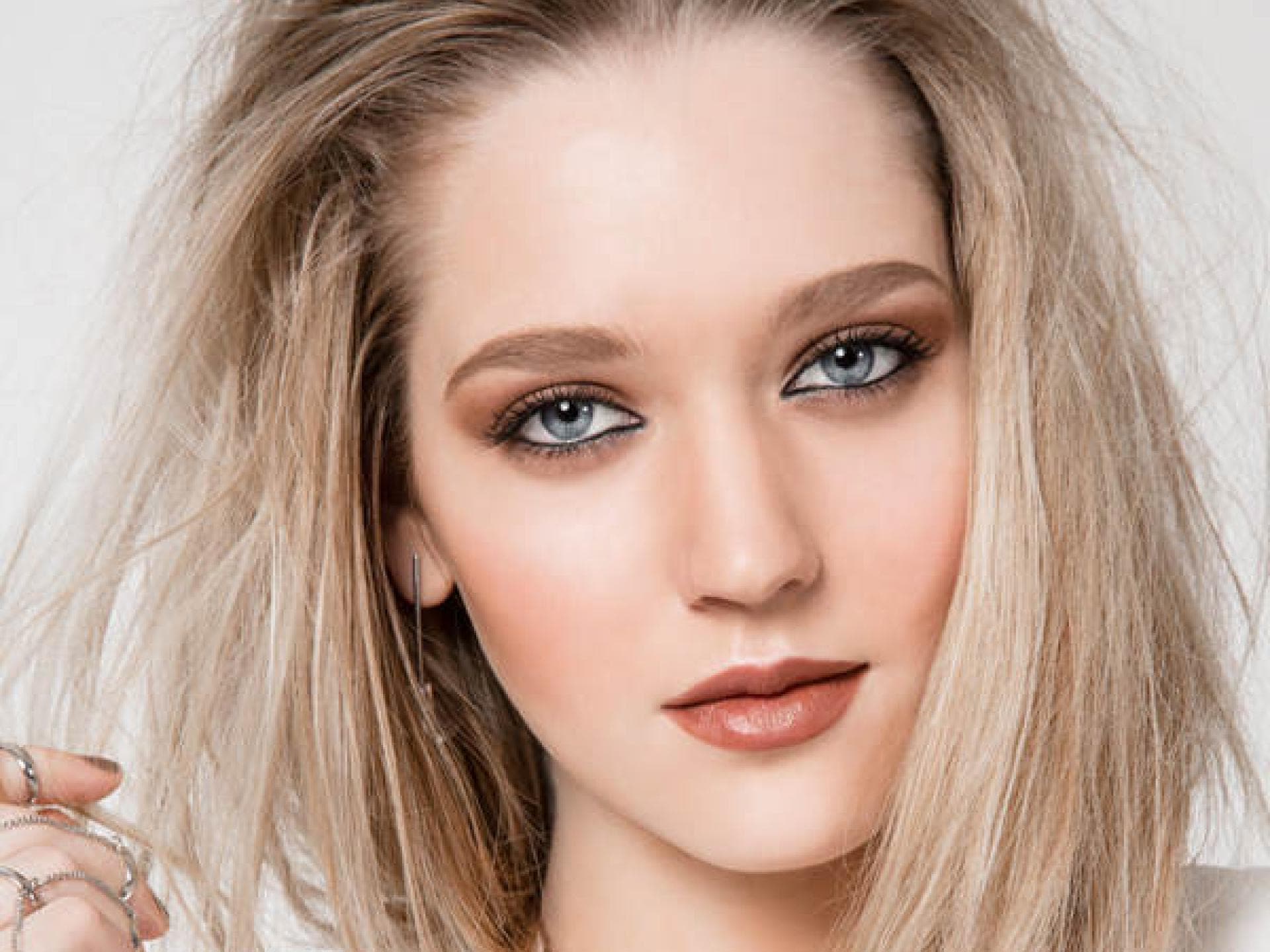 Nude Make-up: Glamourös