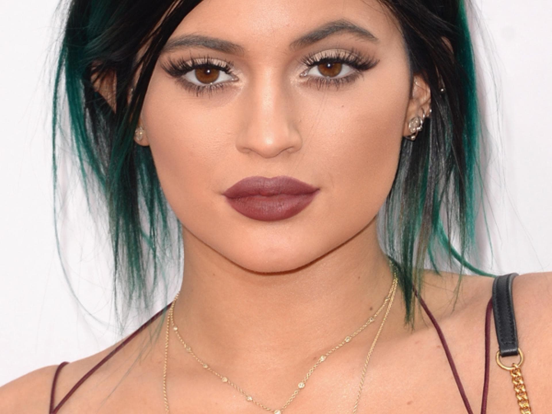 Kylie Jenner mit Dip Dye Frisur
