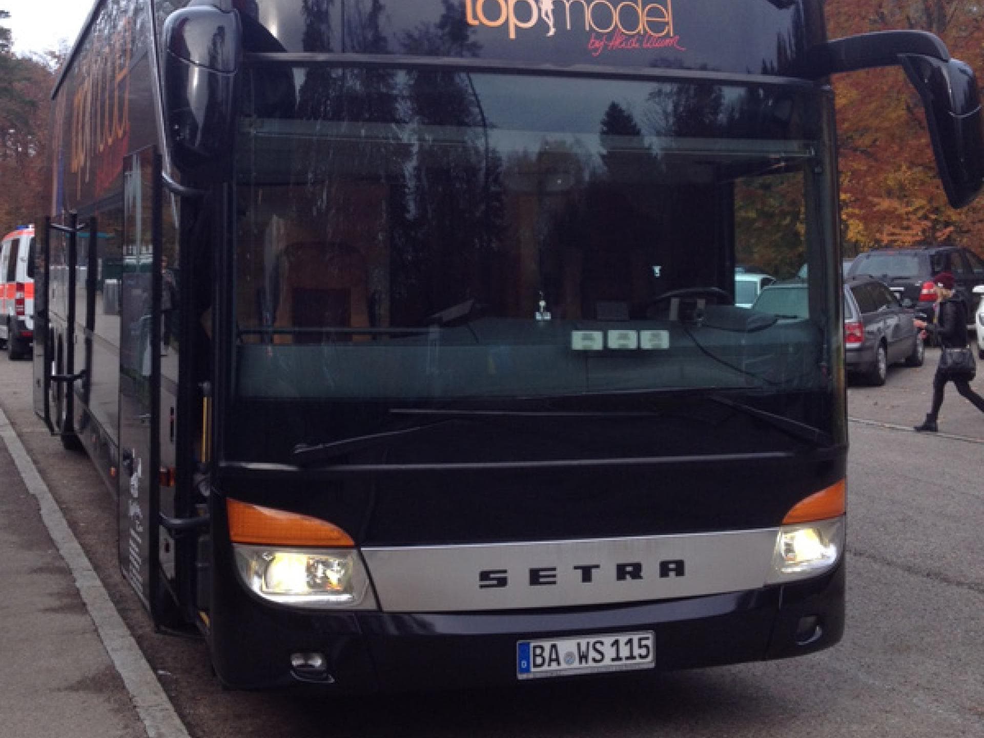 GNTM 2015: Tourbus