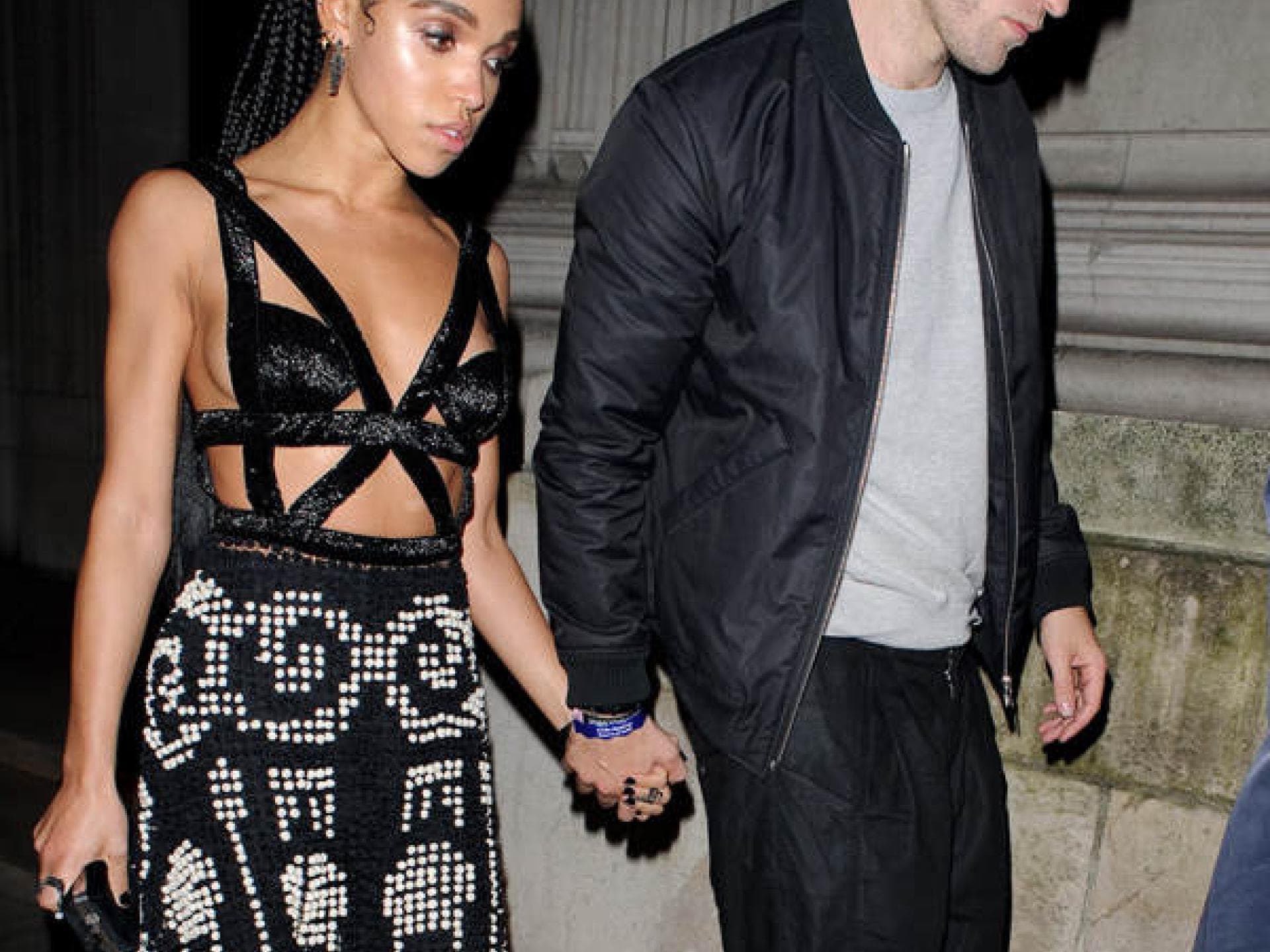 Robert Pattinson & FKA Twigs sind verlobt! Robert Pattinson & FKA Twigs sind verlobt!