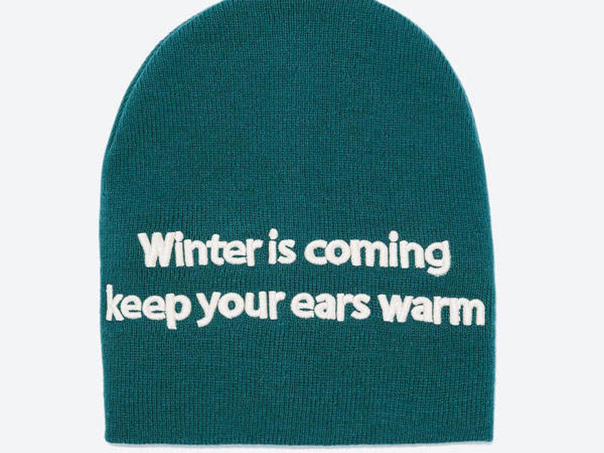 Grüne Mütze mit Spruch von Zara Grüne Mütze mit Spruch von Zara