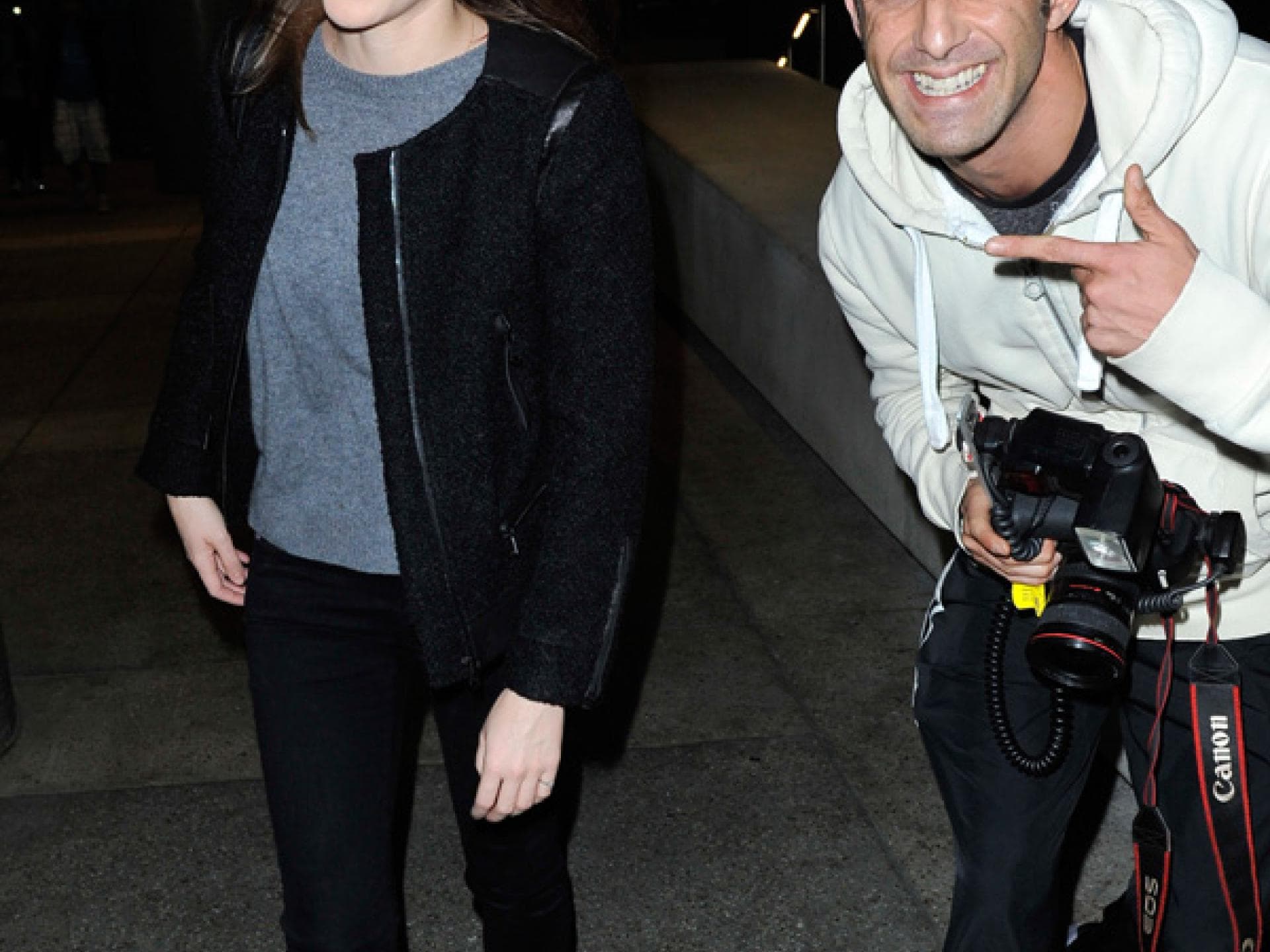 Emma Watson: Photobomb