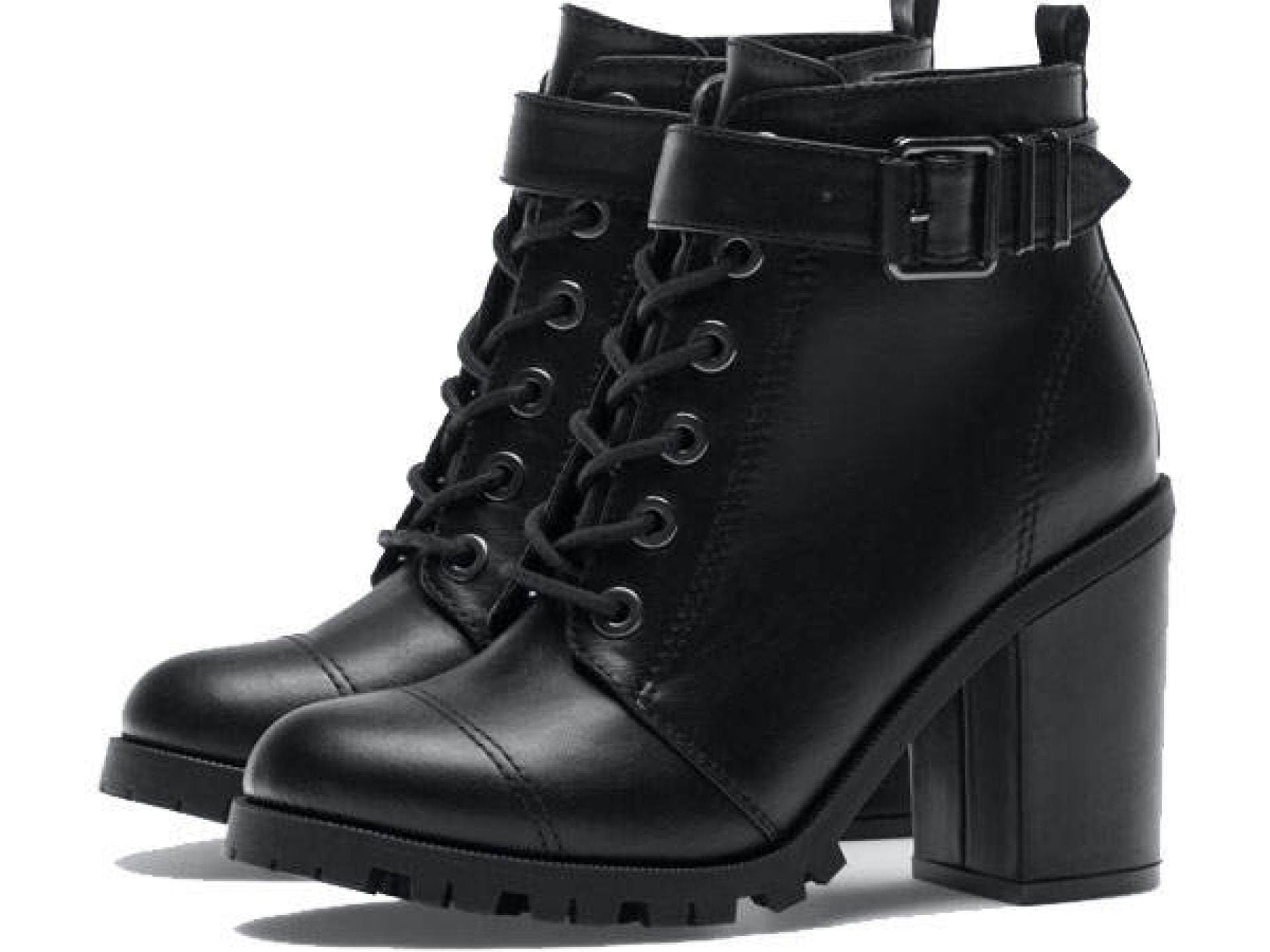 Hohe Stiefel von Bershka