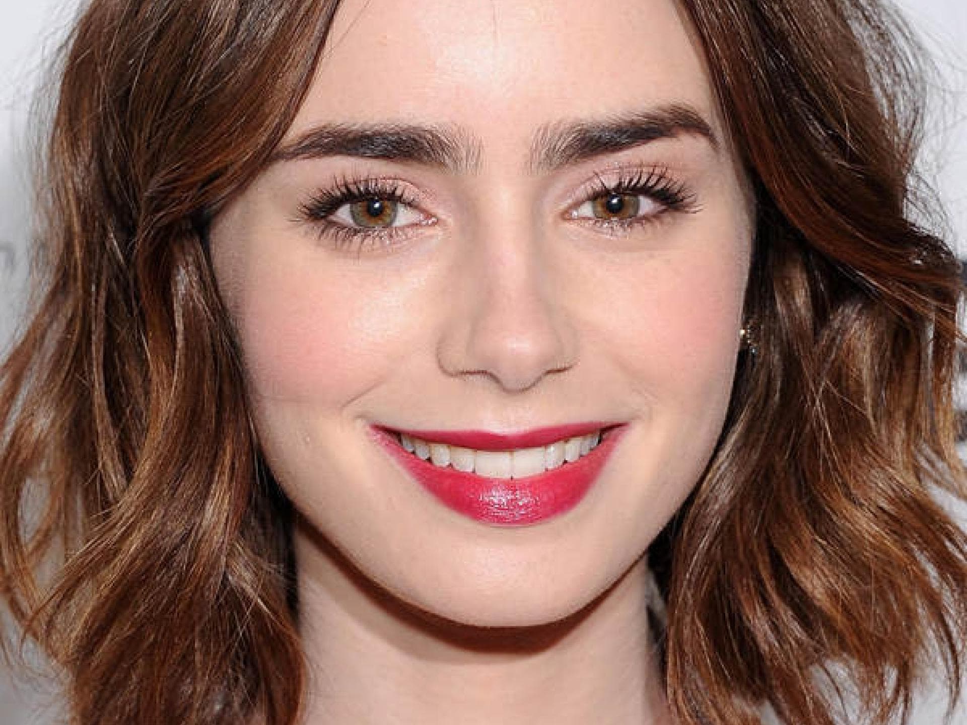 Lily Collins: Journalistin oder Schauspielerin?