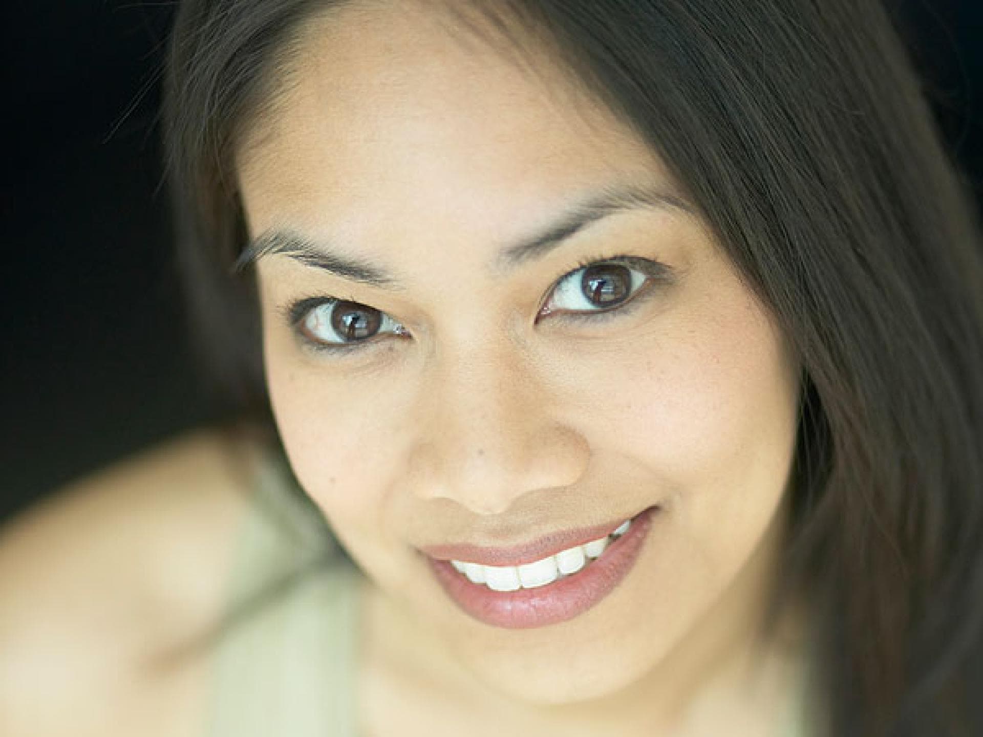 Seitenscheitel bei dünnen Haaren