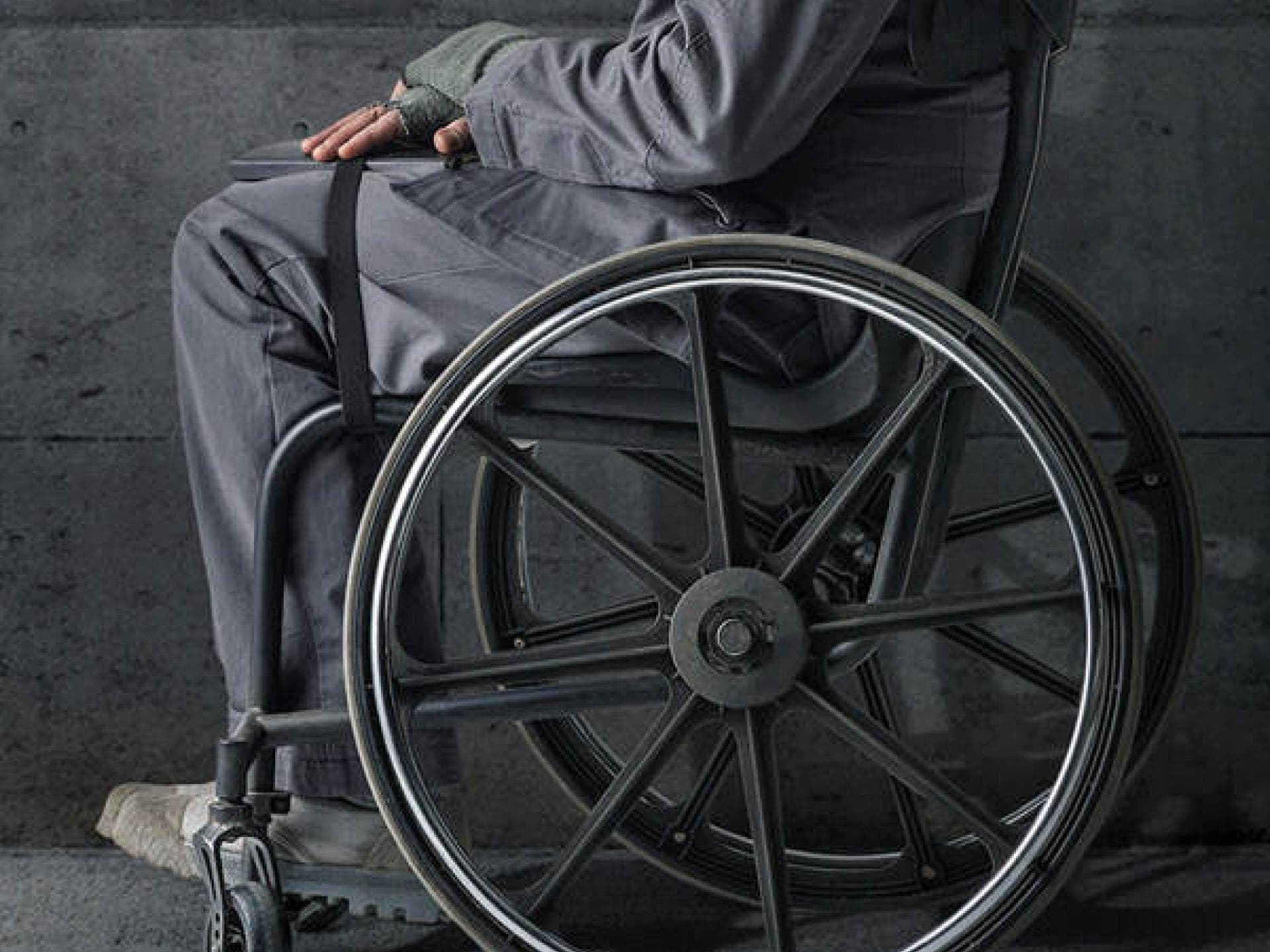 Beetee (Jeffrey Wright) in Distrikt 13 Beetee (Jeffrey Wright) in Distrikt 13