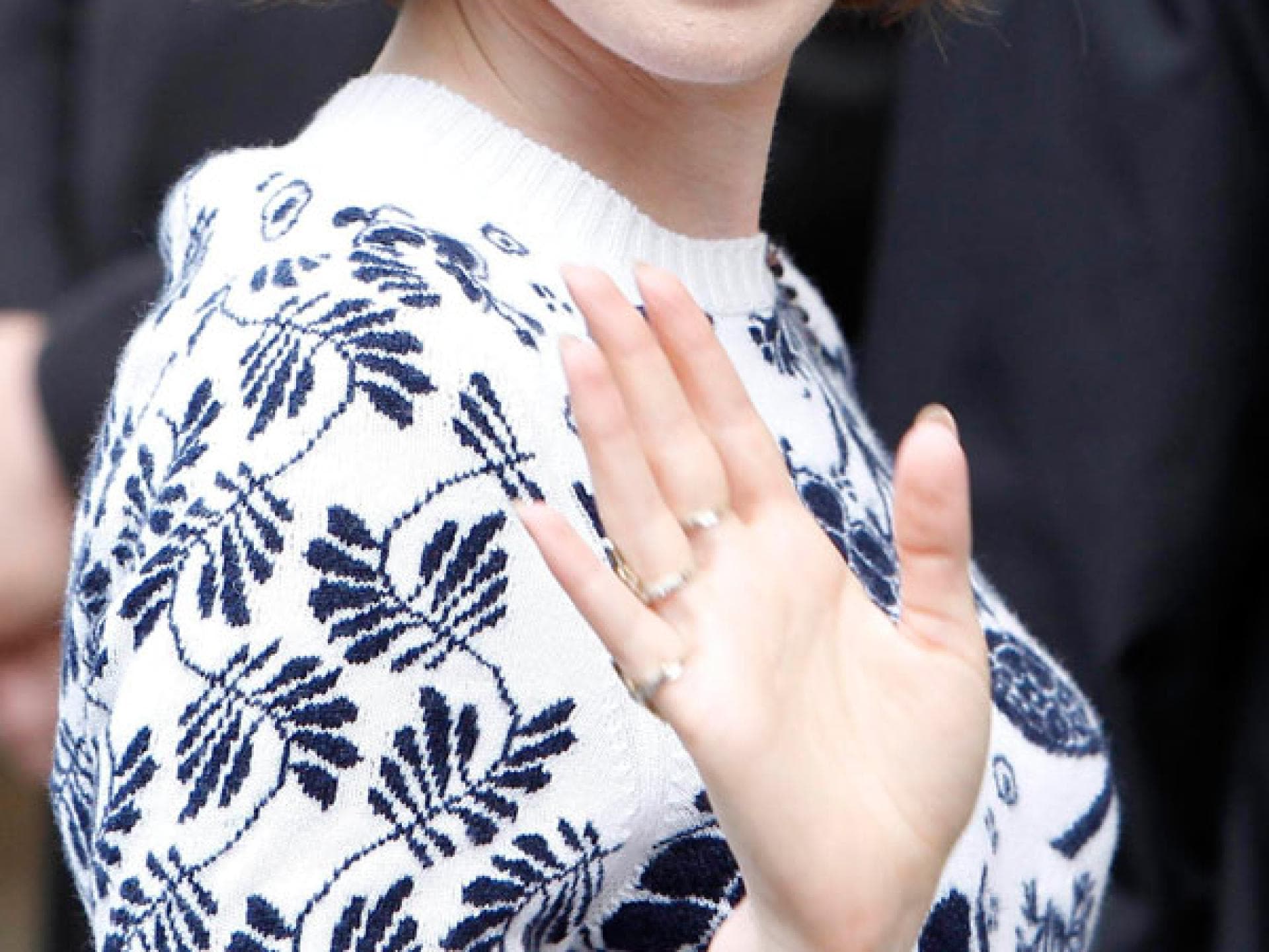 Lily Collins mit Make-up Lily Collins mit Make-up