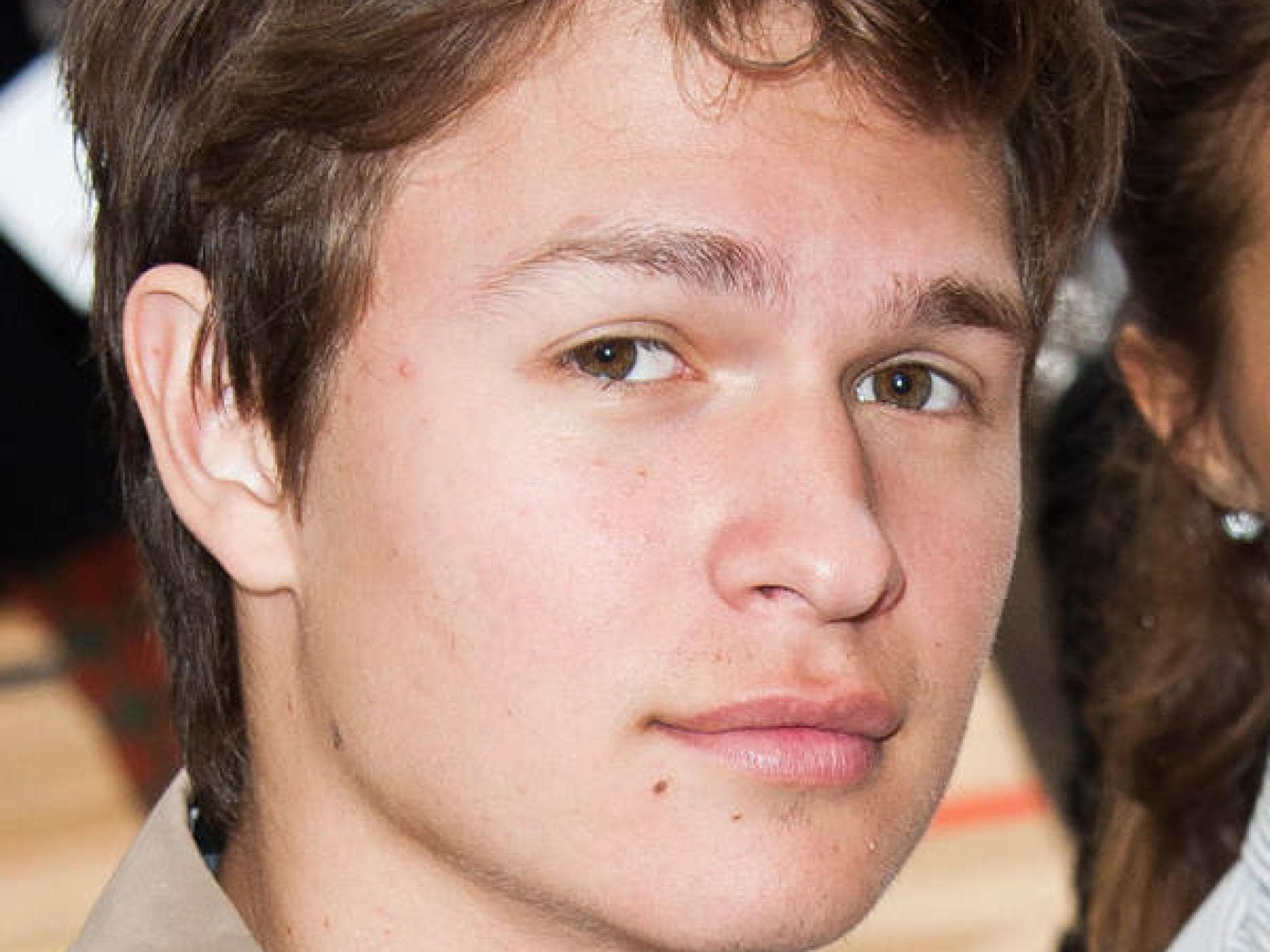 Ansel Elgort aus "Das Schicksal ist ein mieser Verräter"