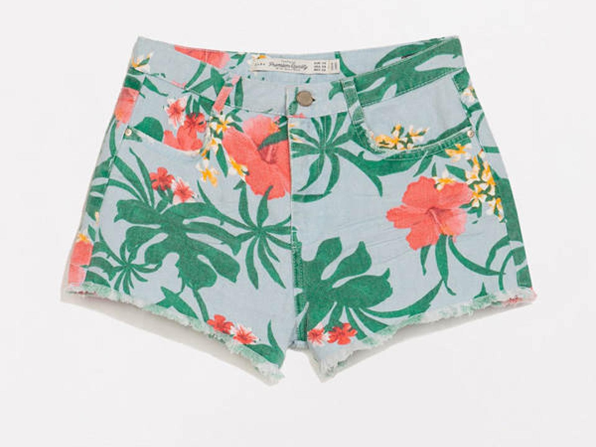 Geblümte Hot Pants von Zara